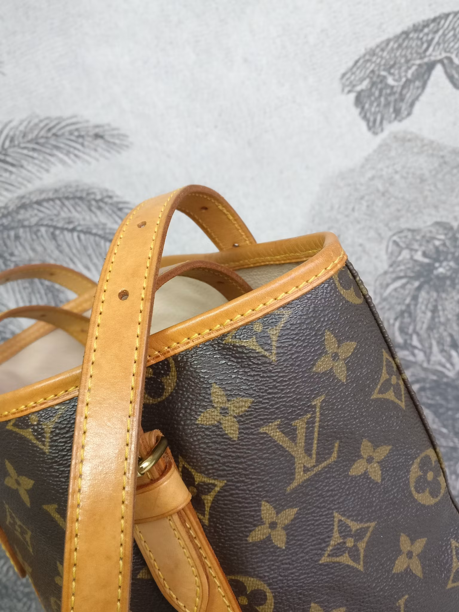 Louis Vuitton Bucket GM