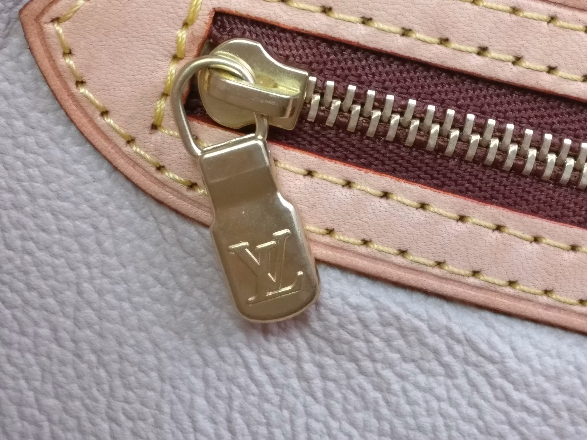 Louis Vuitton Bucket GM