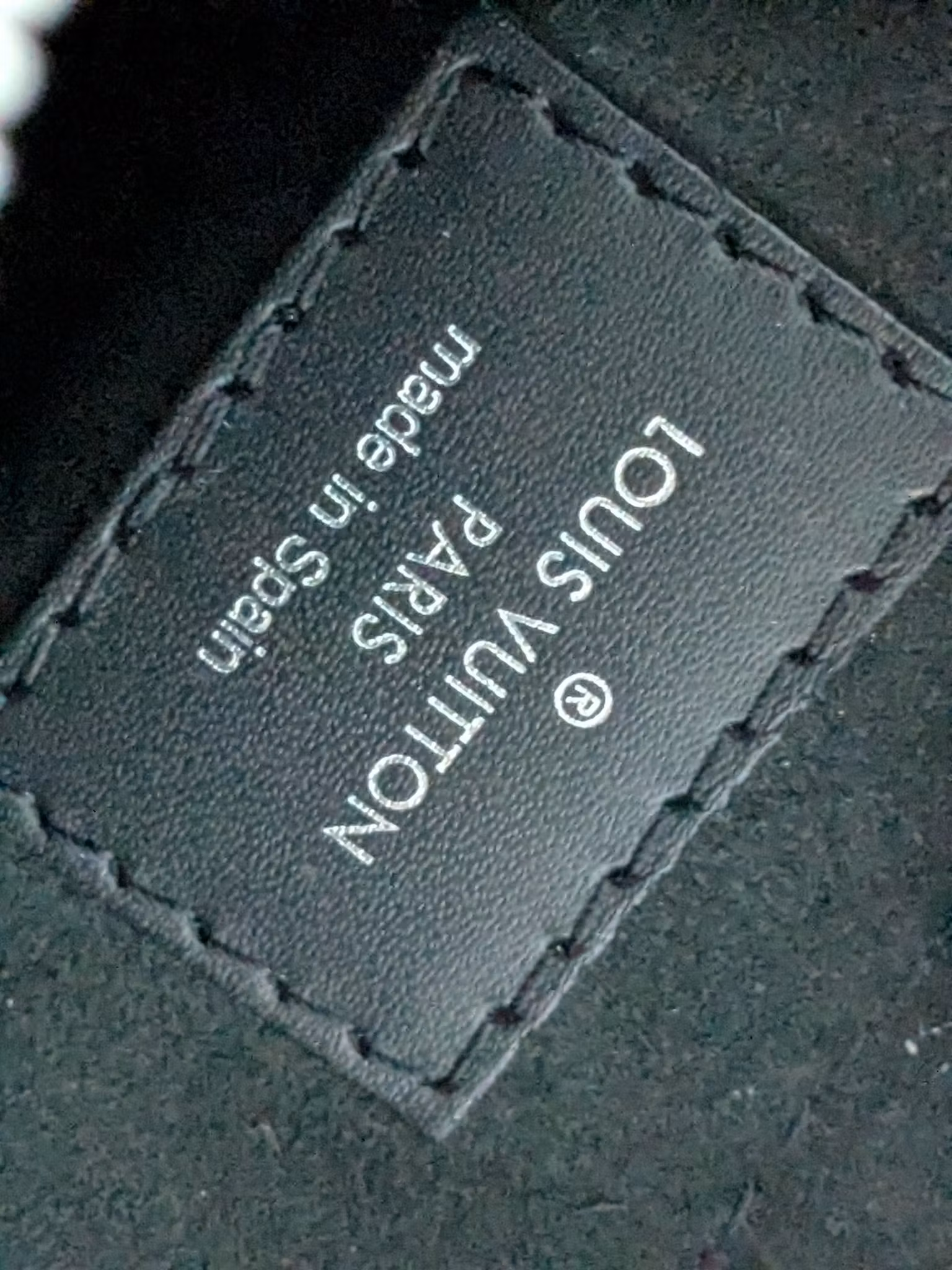 Louis Vuitton Neverfull MM epi clutch