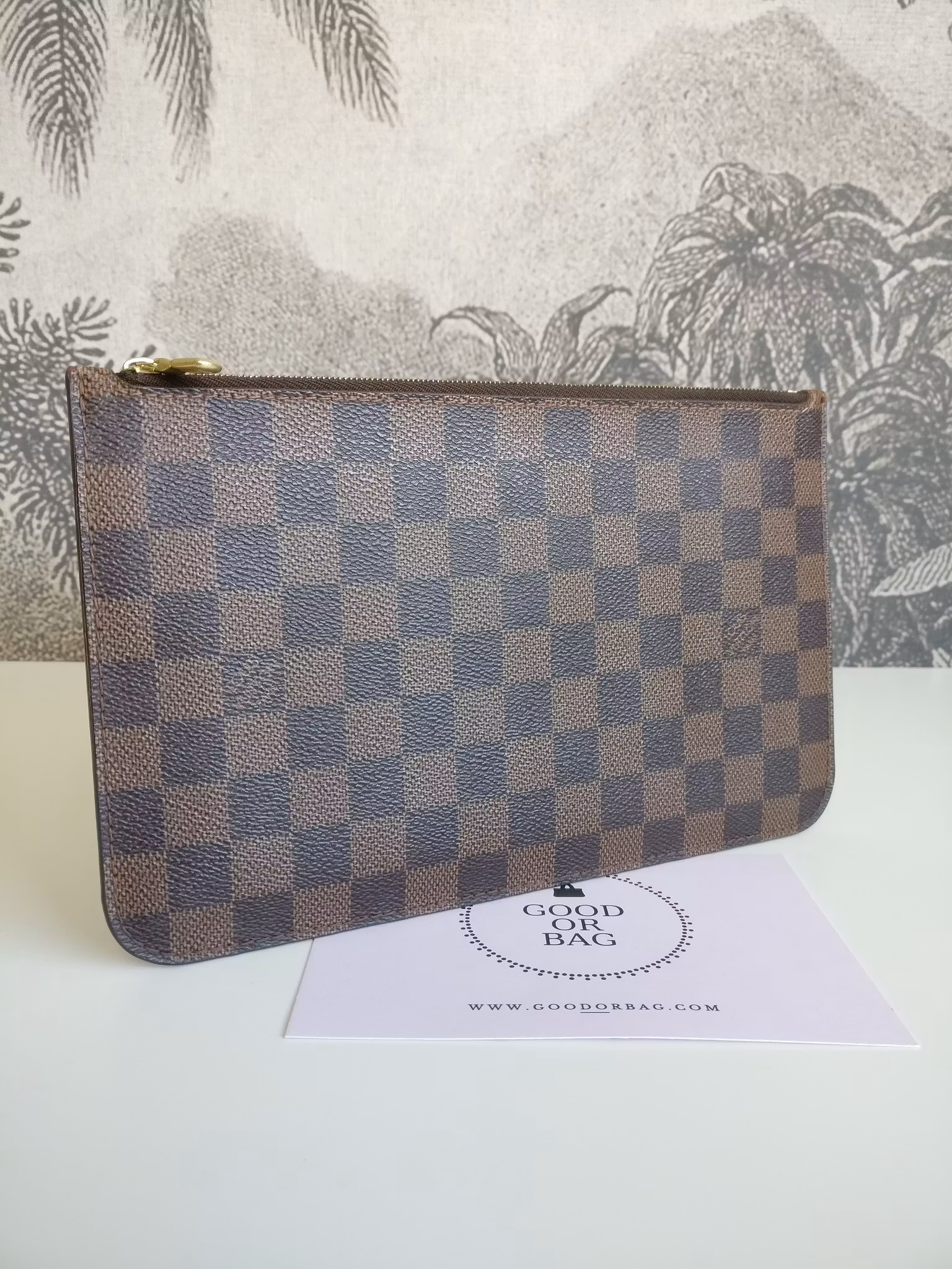 Louis Vuitton Neverfull MM/GM clutch