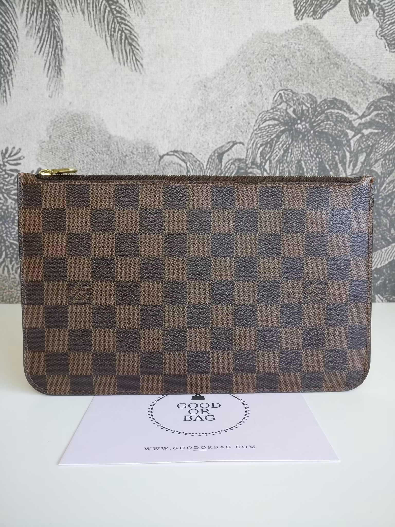 Louis Vuitton Neverfull MM/GM clutch
