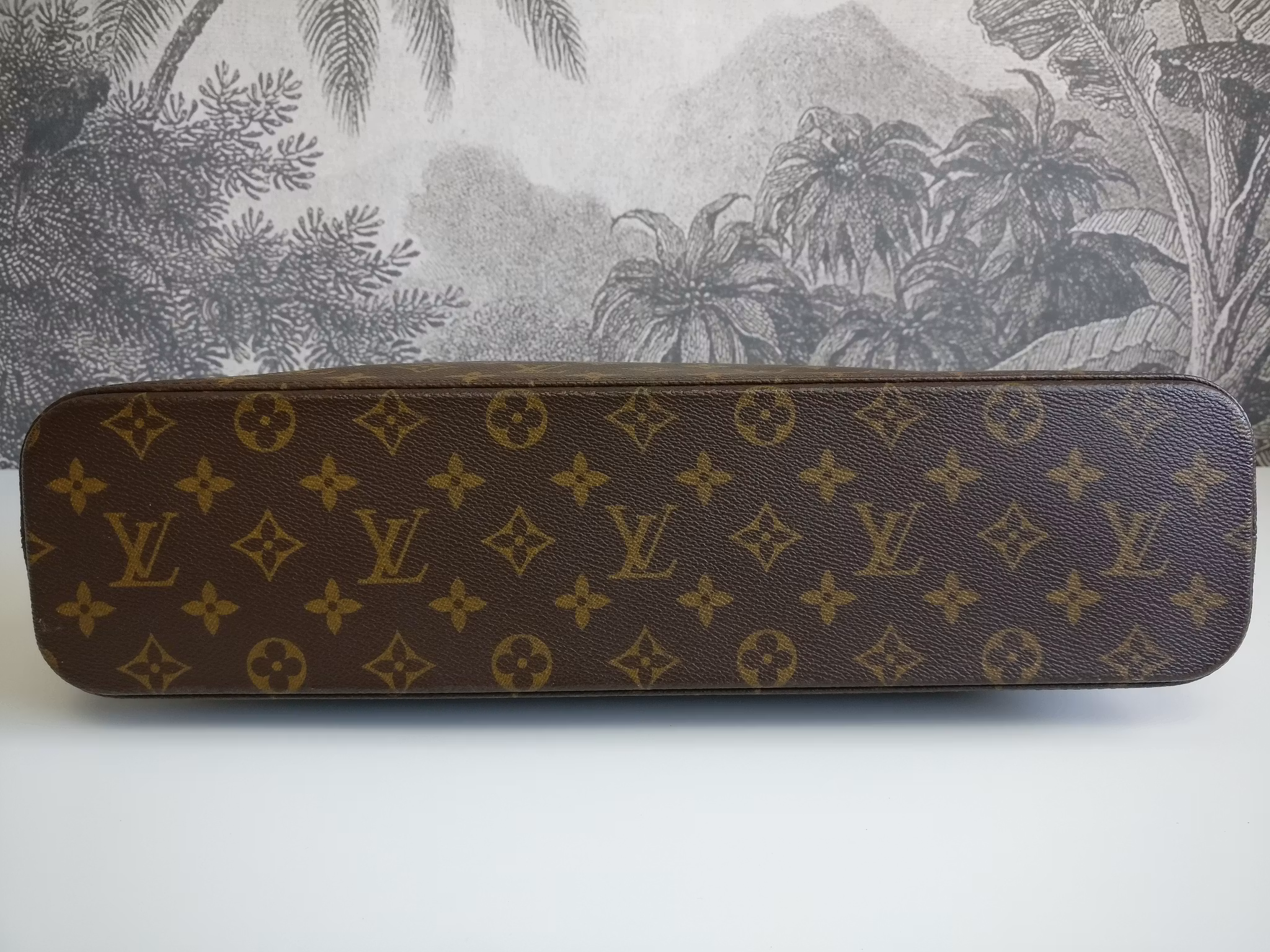 Louis Vuitton Luco shoulder bag
