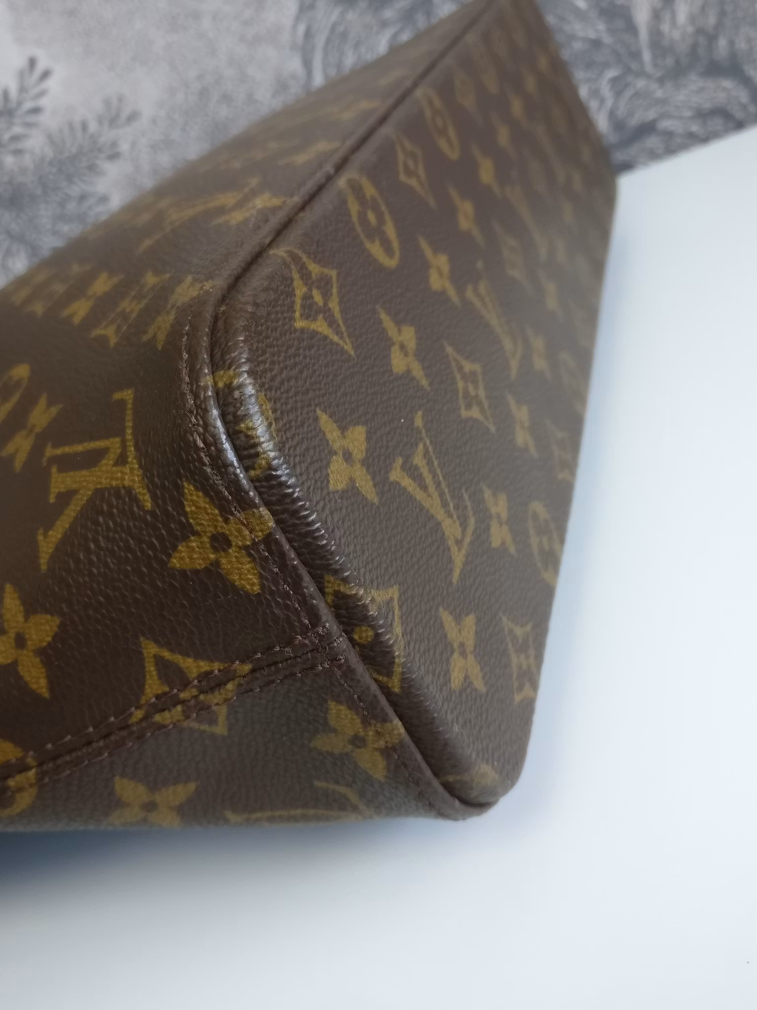 Louis Vuitton Luco shoulder bag