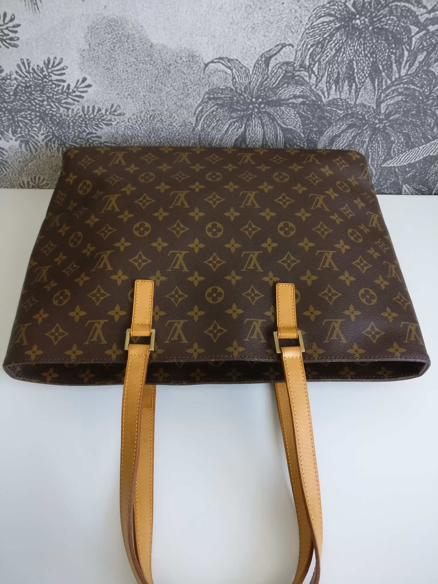 Louis Vuitton Luco shoulder bag
