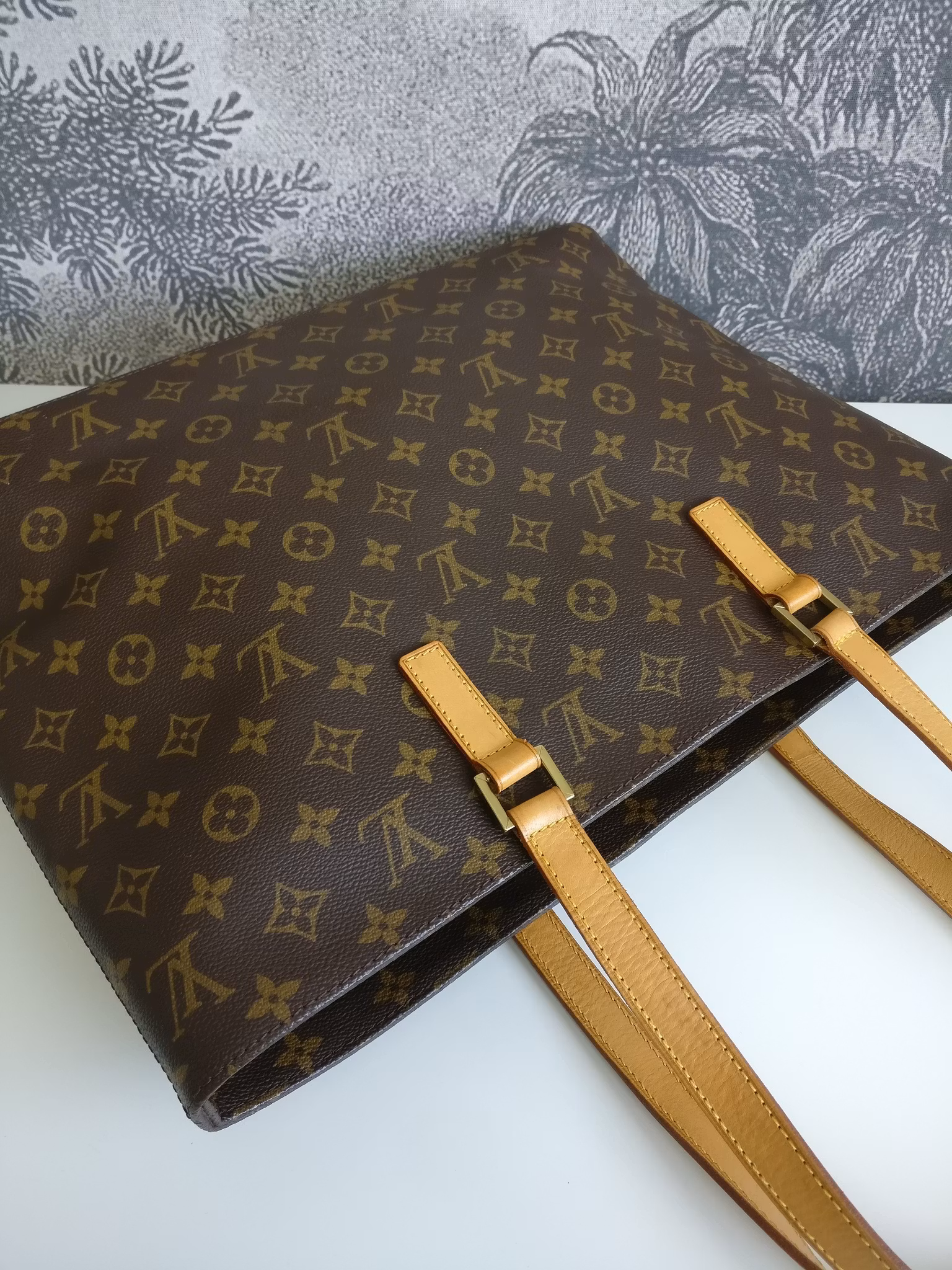 Louis Vuitton Luco shoulder bag