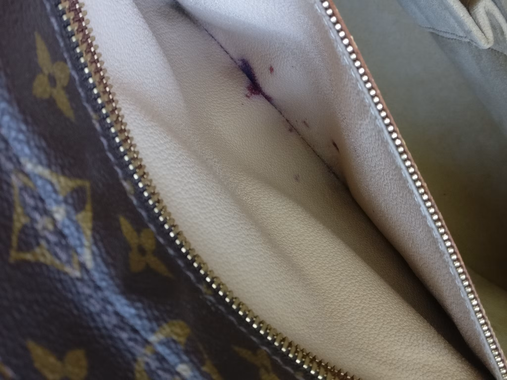 Louis Vuitton Luco shoulder bag