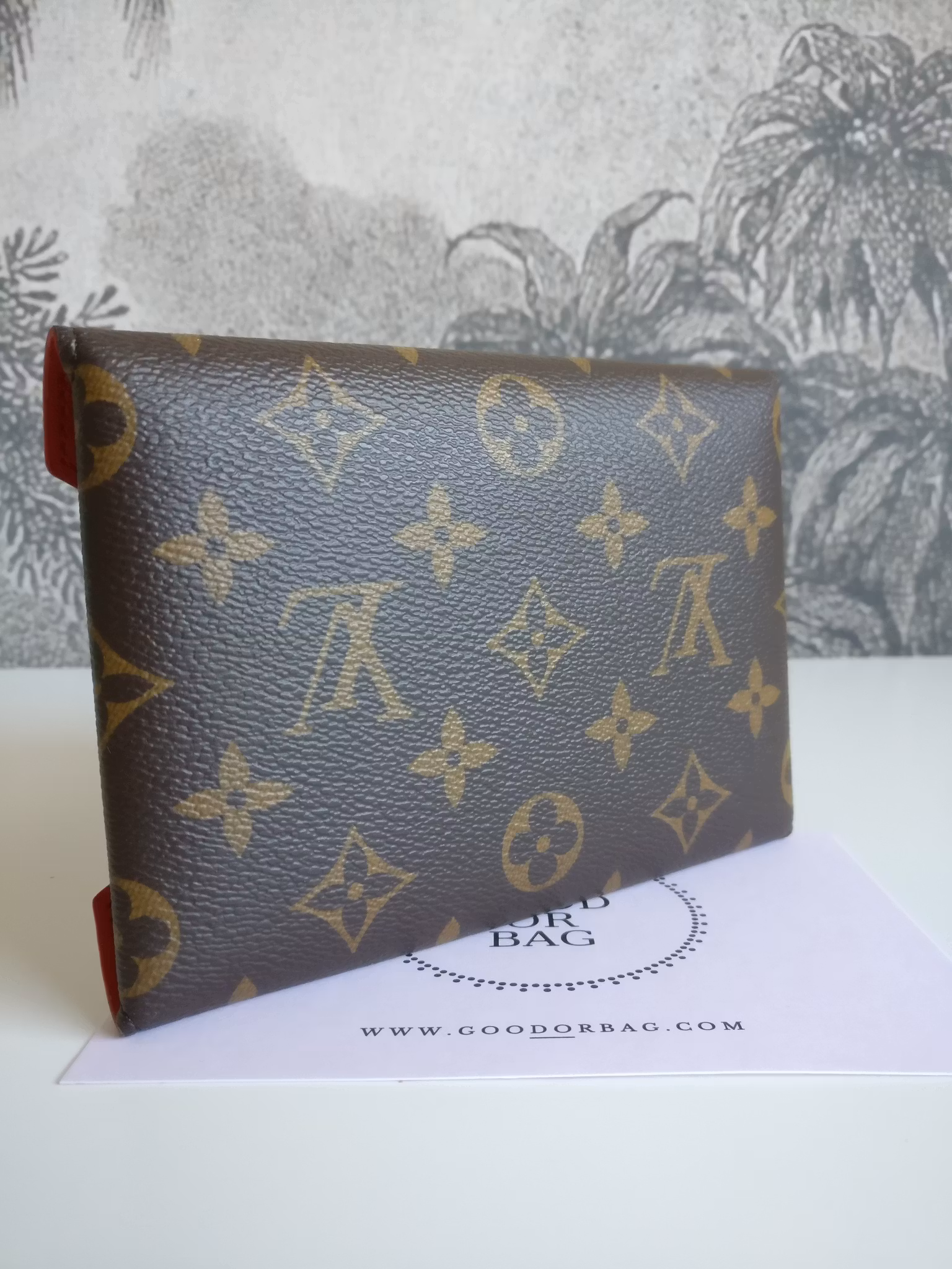 Louis Vuitton Kirigami medium
