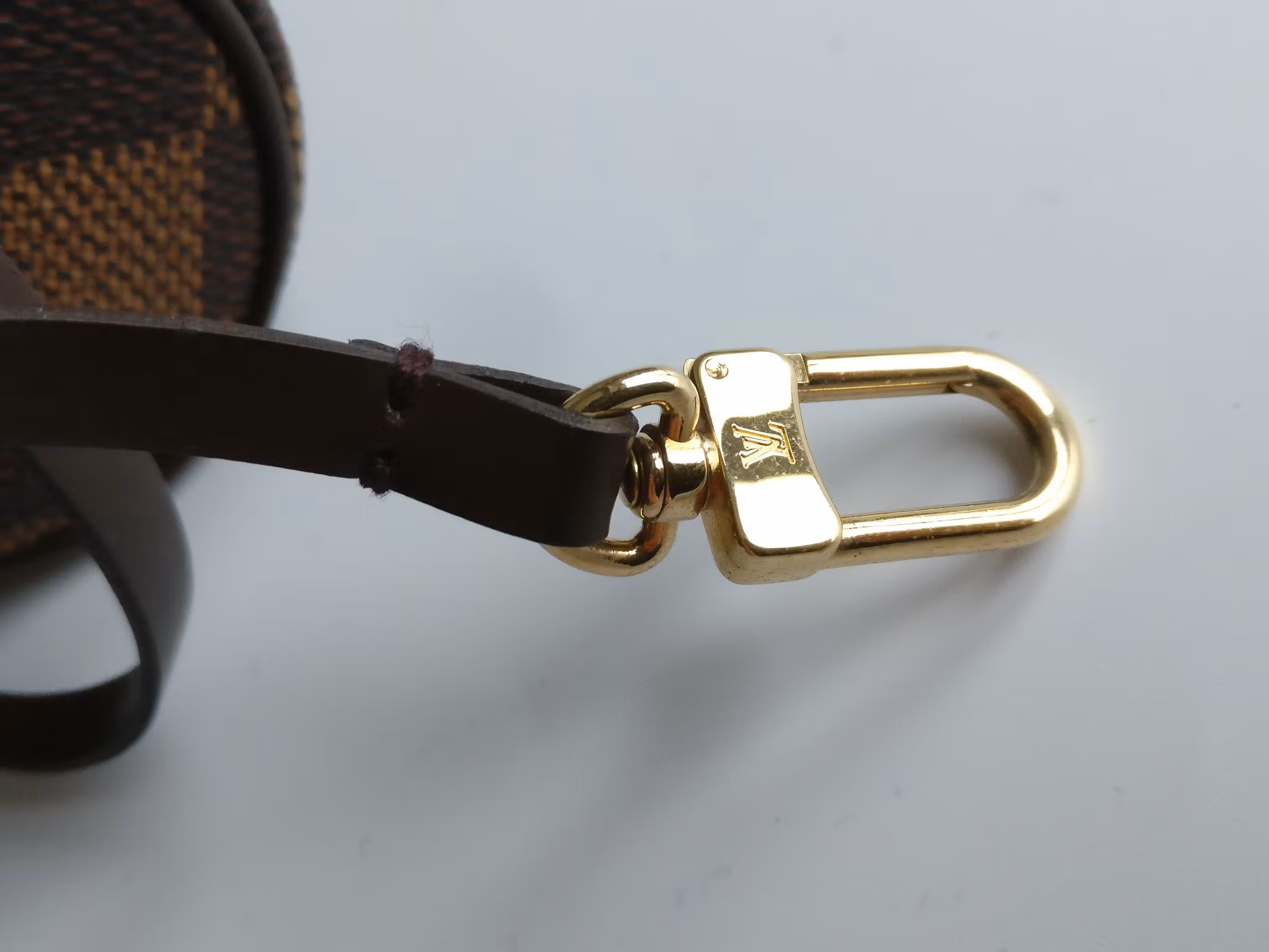 Louis Vuitton Papillon pochette