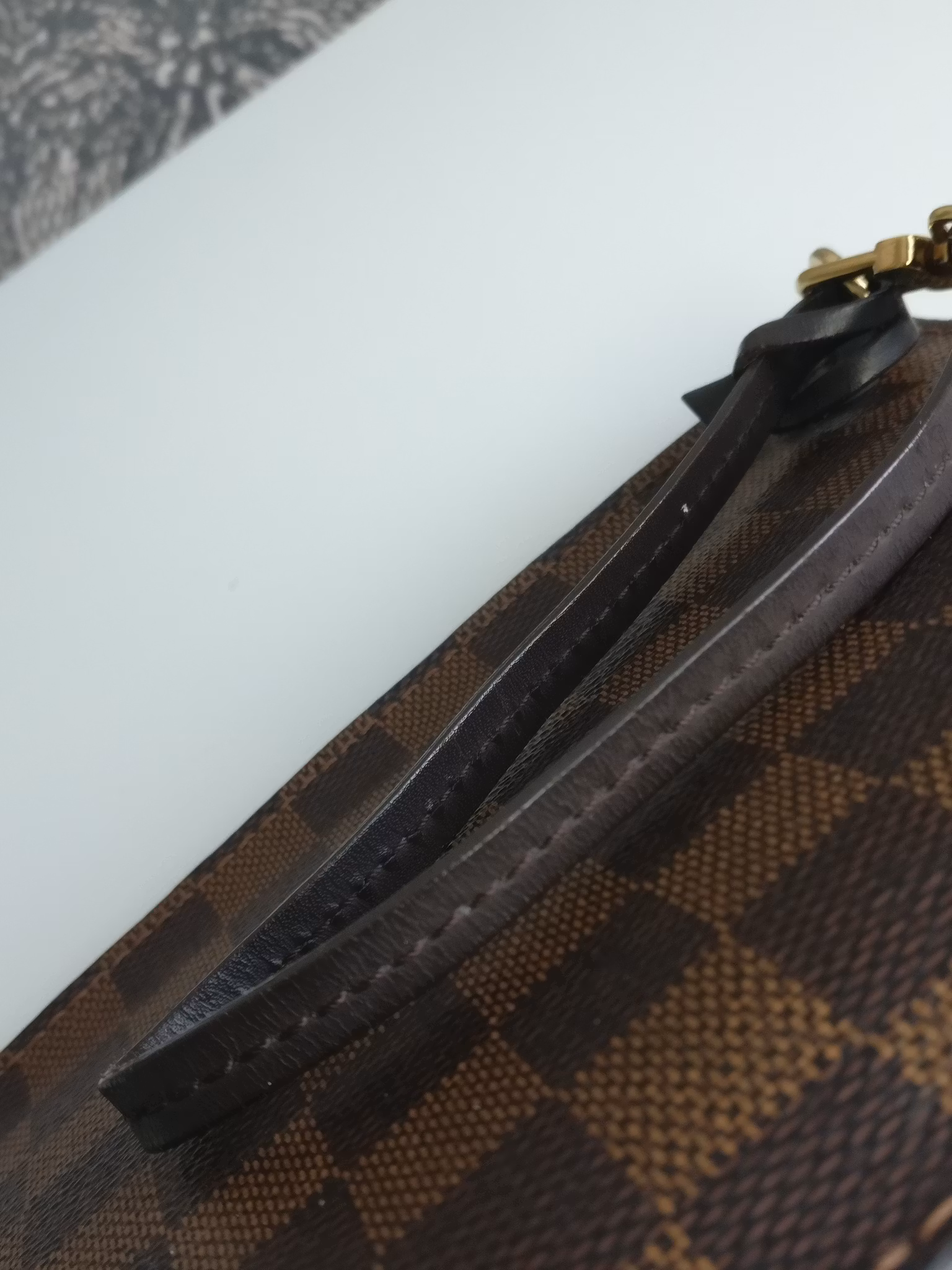 Louis Vuitton Neverfull MM clutch
