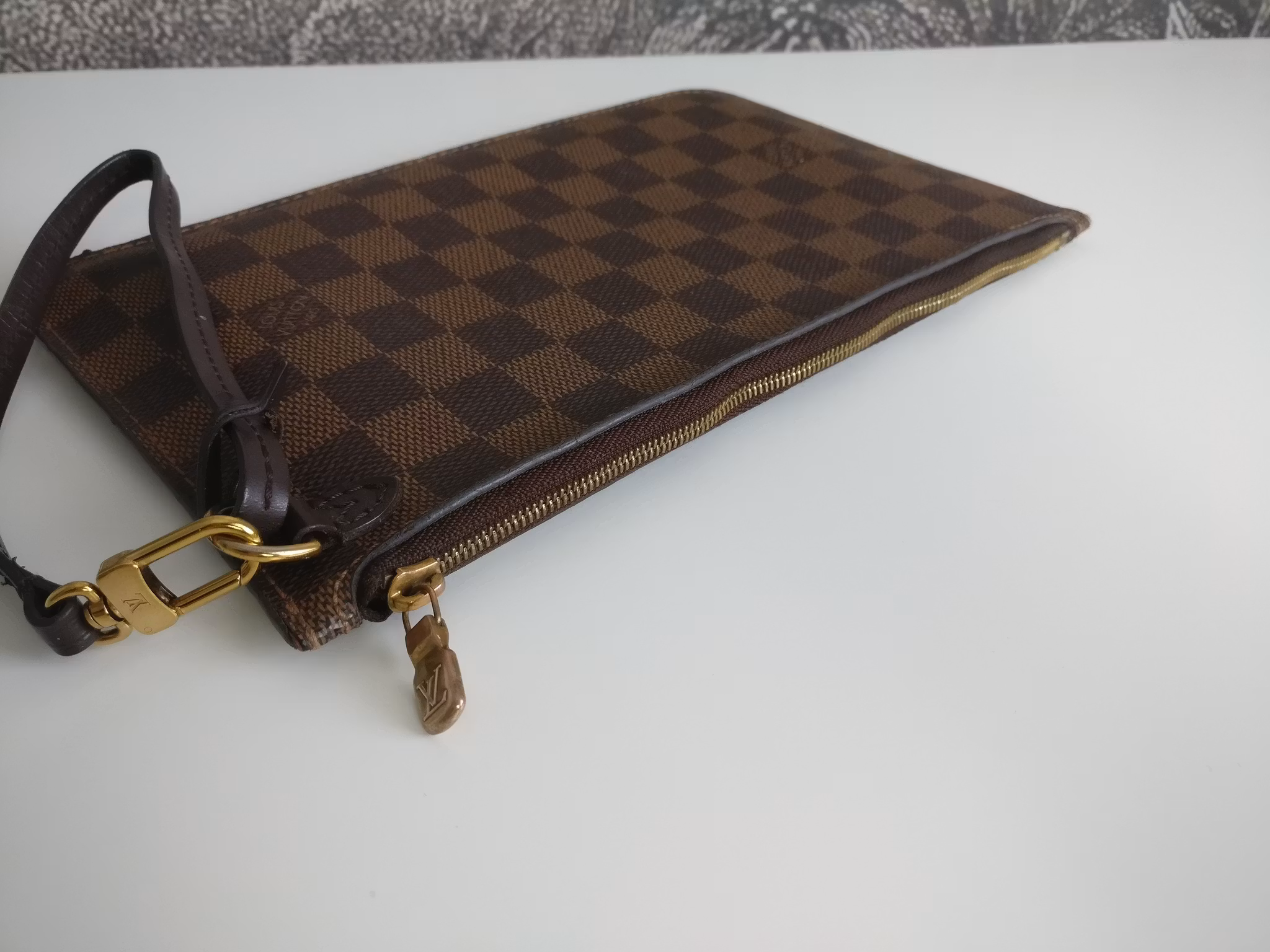Louis Vuitton Neverfull MM clutch