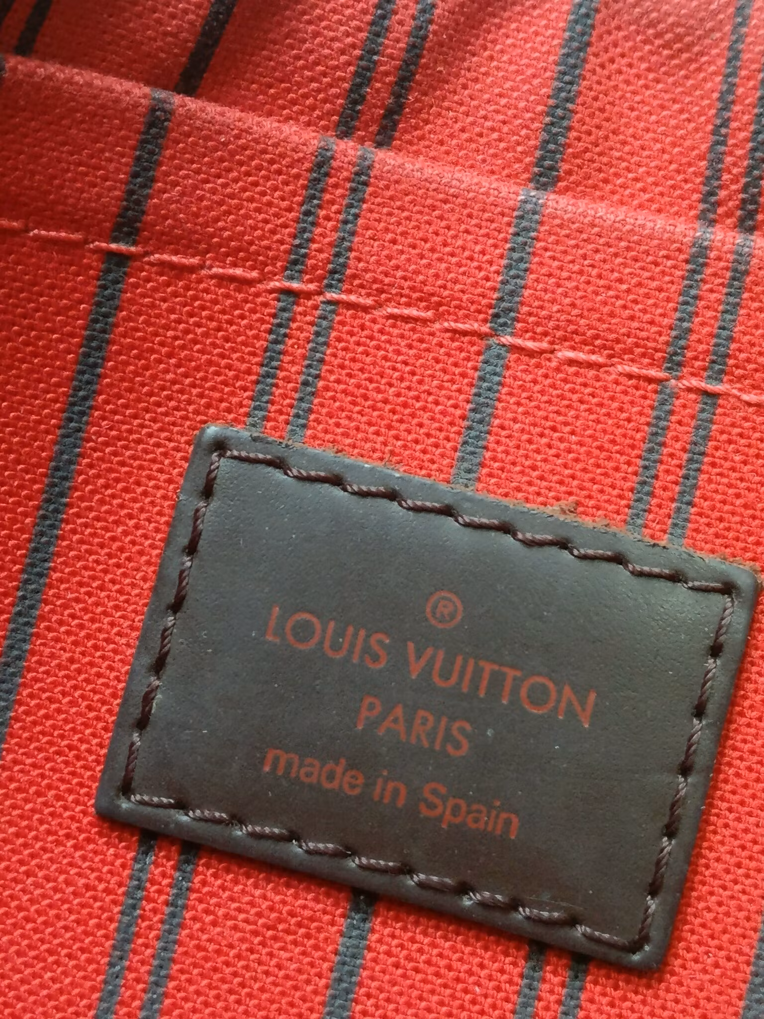 Louis Vuitton Neverfull MM clutch