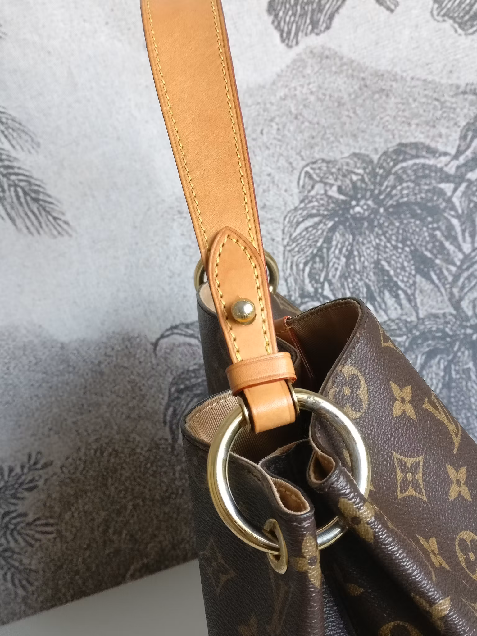 Louis Vuitton Graceful PM