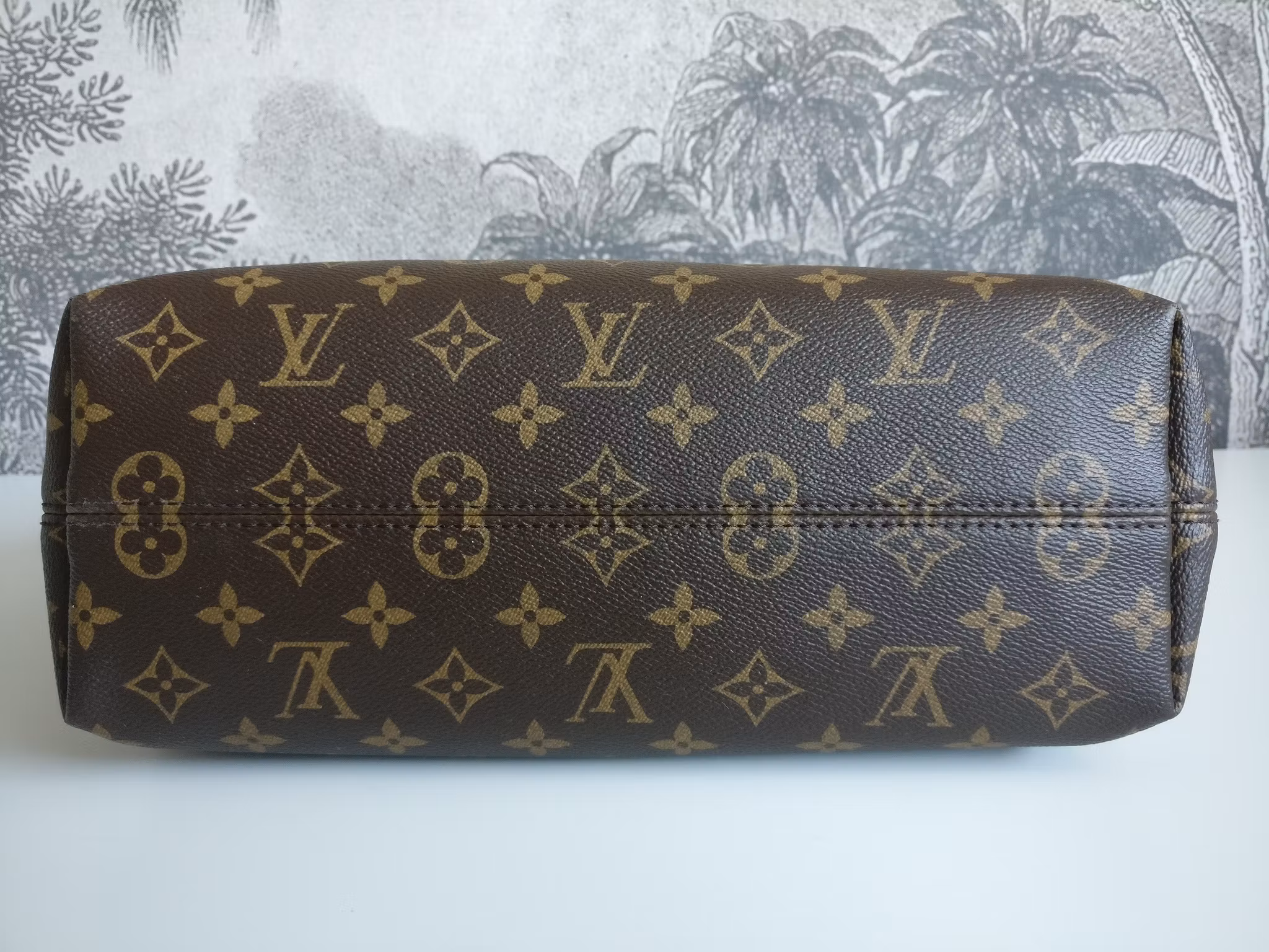 Louis Vuitton Graceful PM
