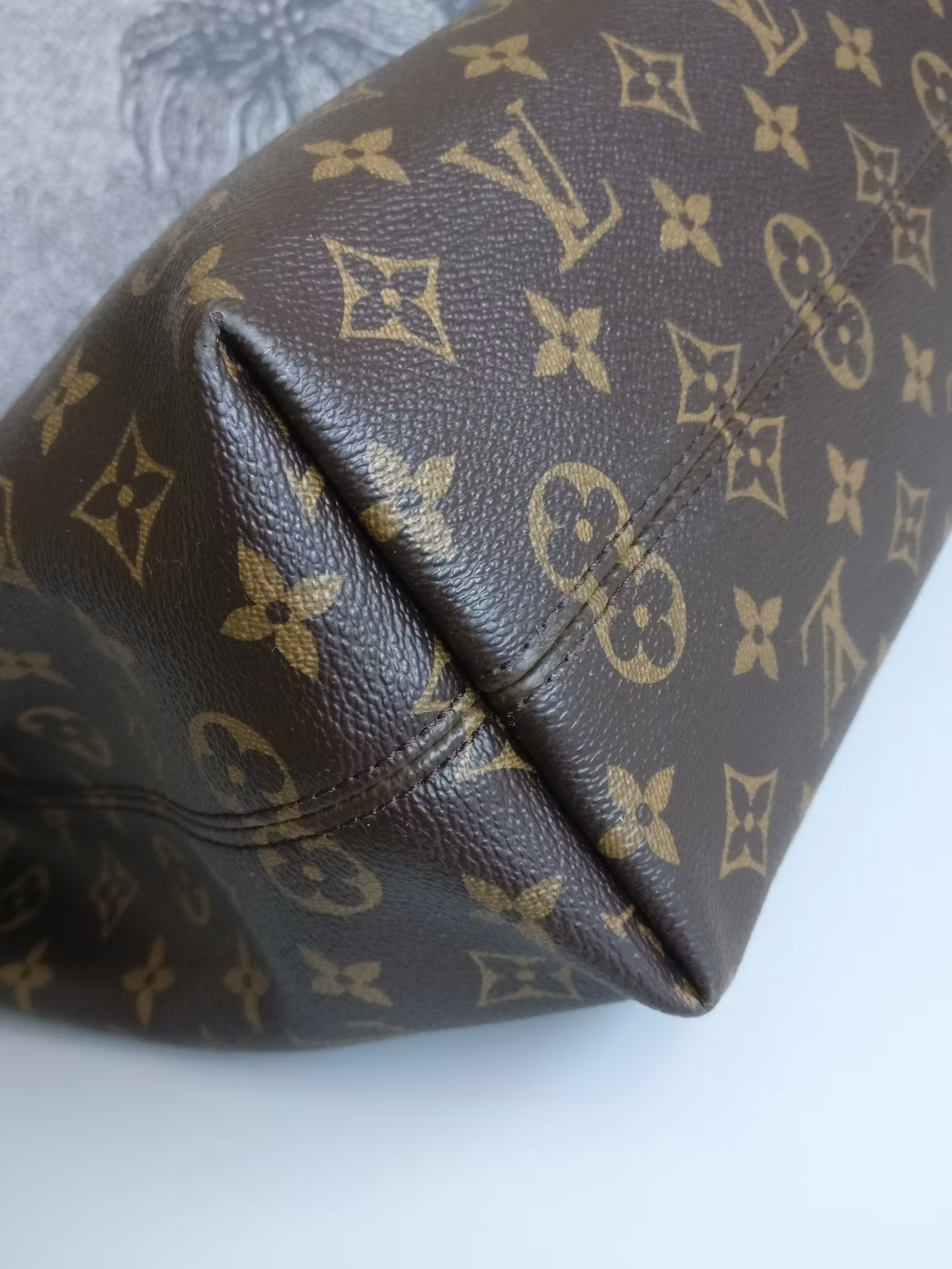 Louis Vuitton Graceful PM