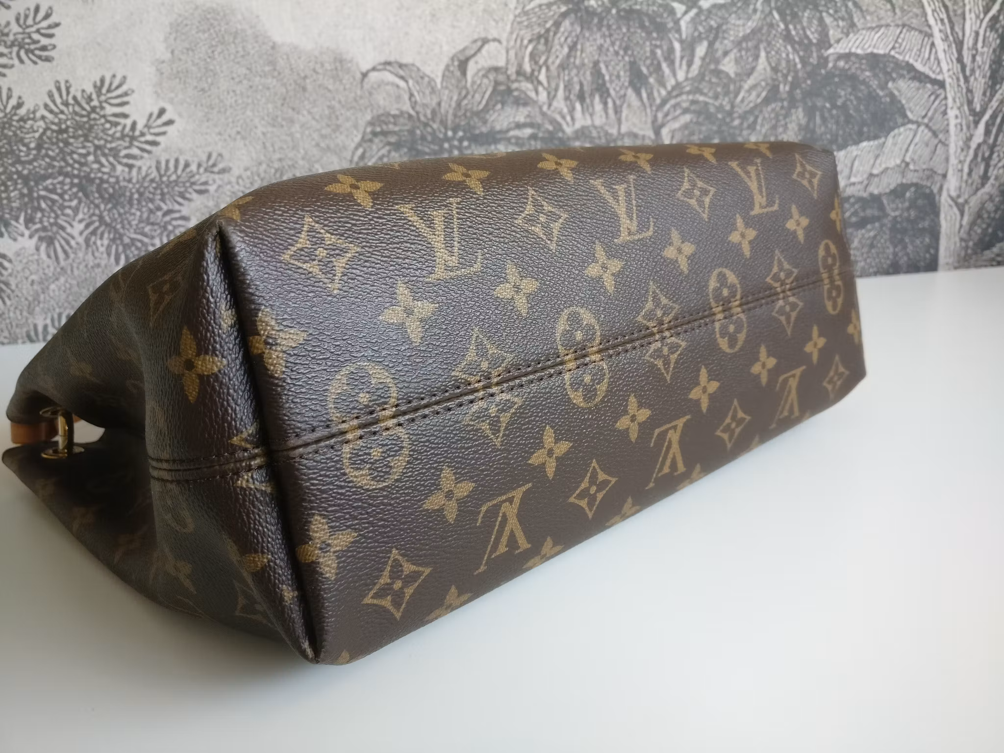 Louis Vuitton Graceful PM