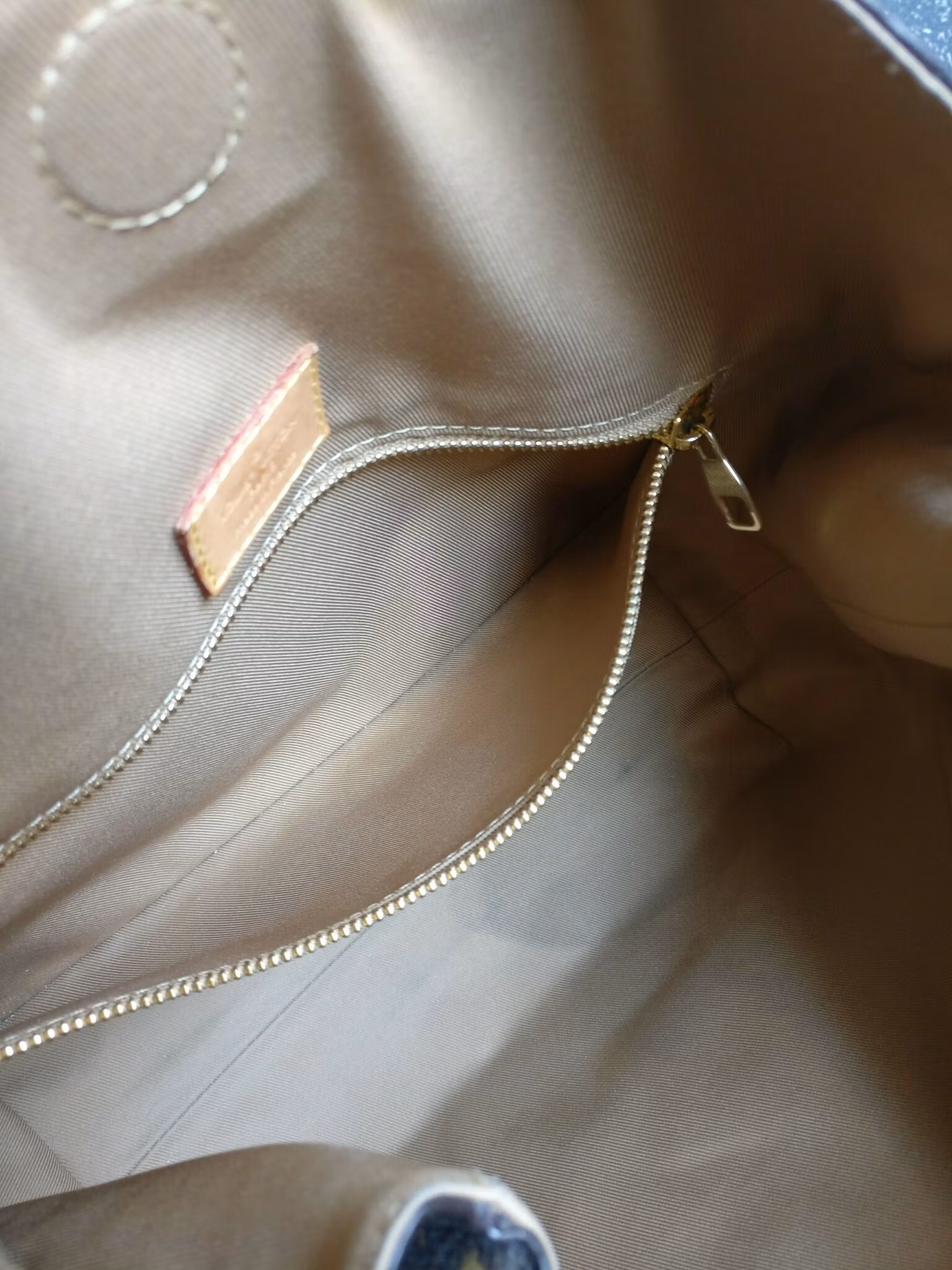 Louis Vuitton Graceful PM