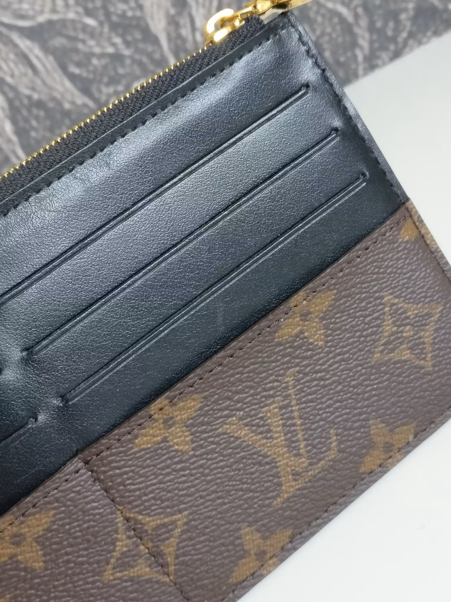 Louis Vuitton Slim Purse monogram noir