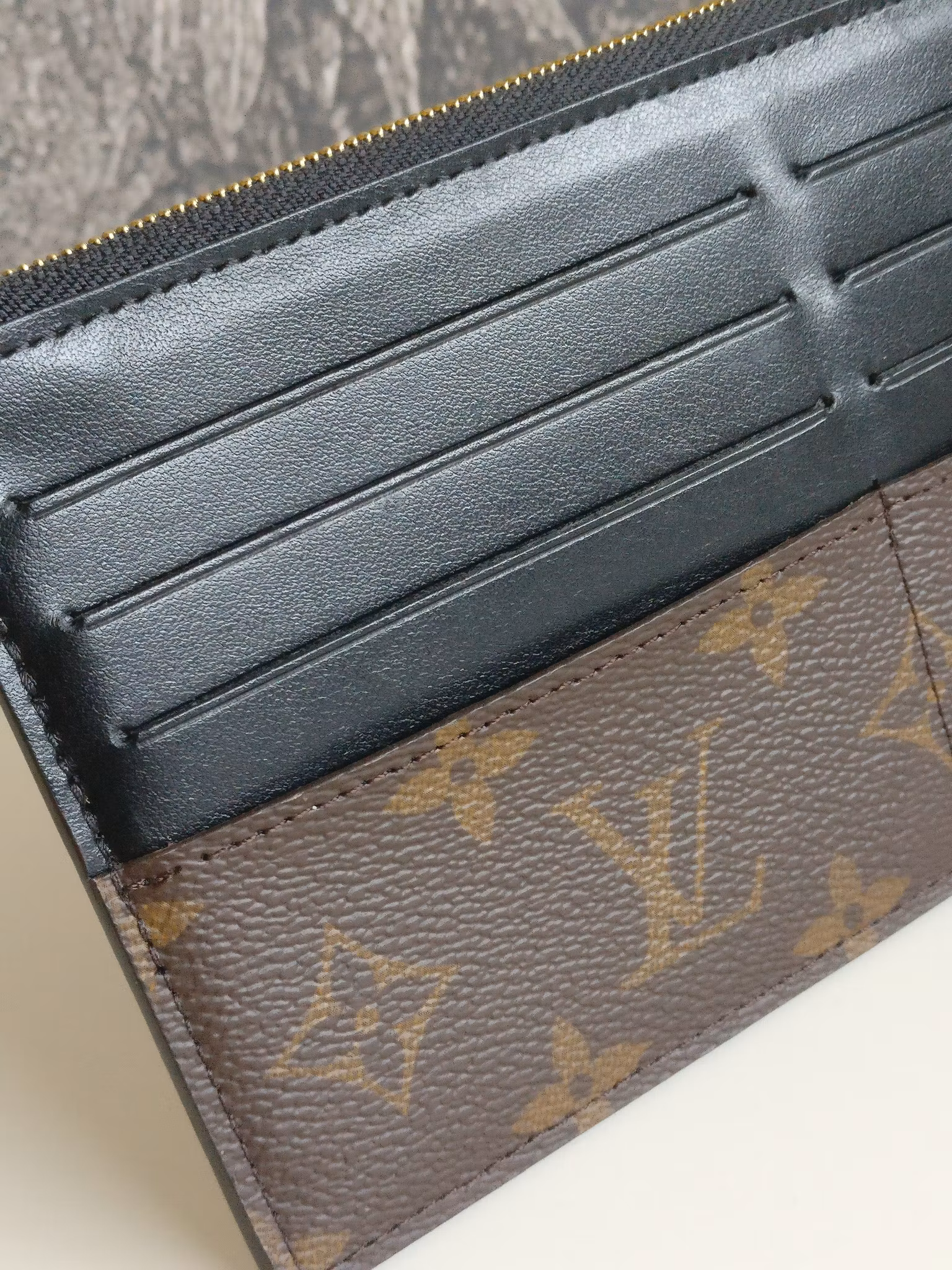 Louis Vuitton Slim Purse monogram noir