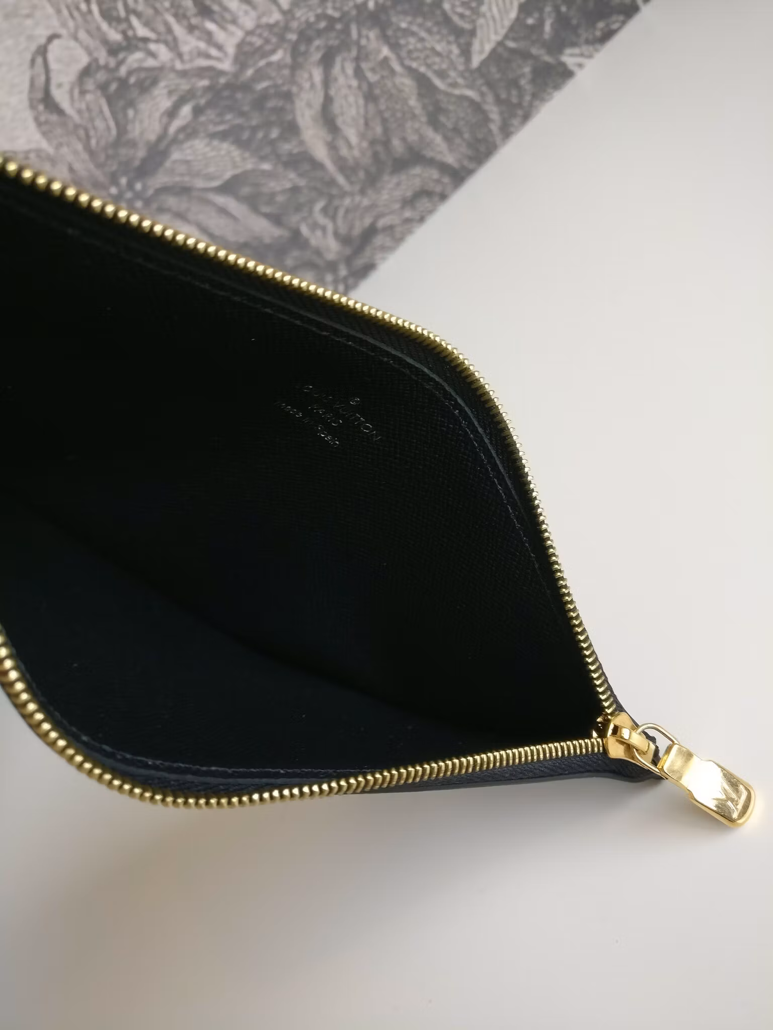 Louis Vuitton Slim Purse monogram noir