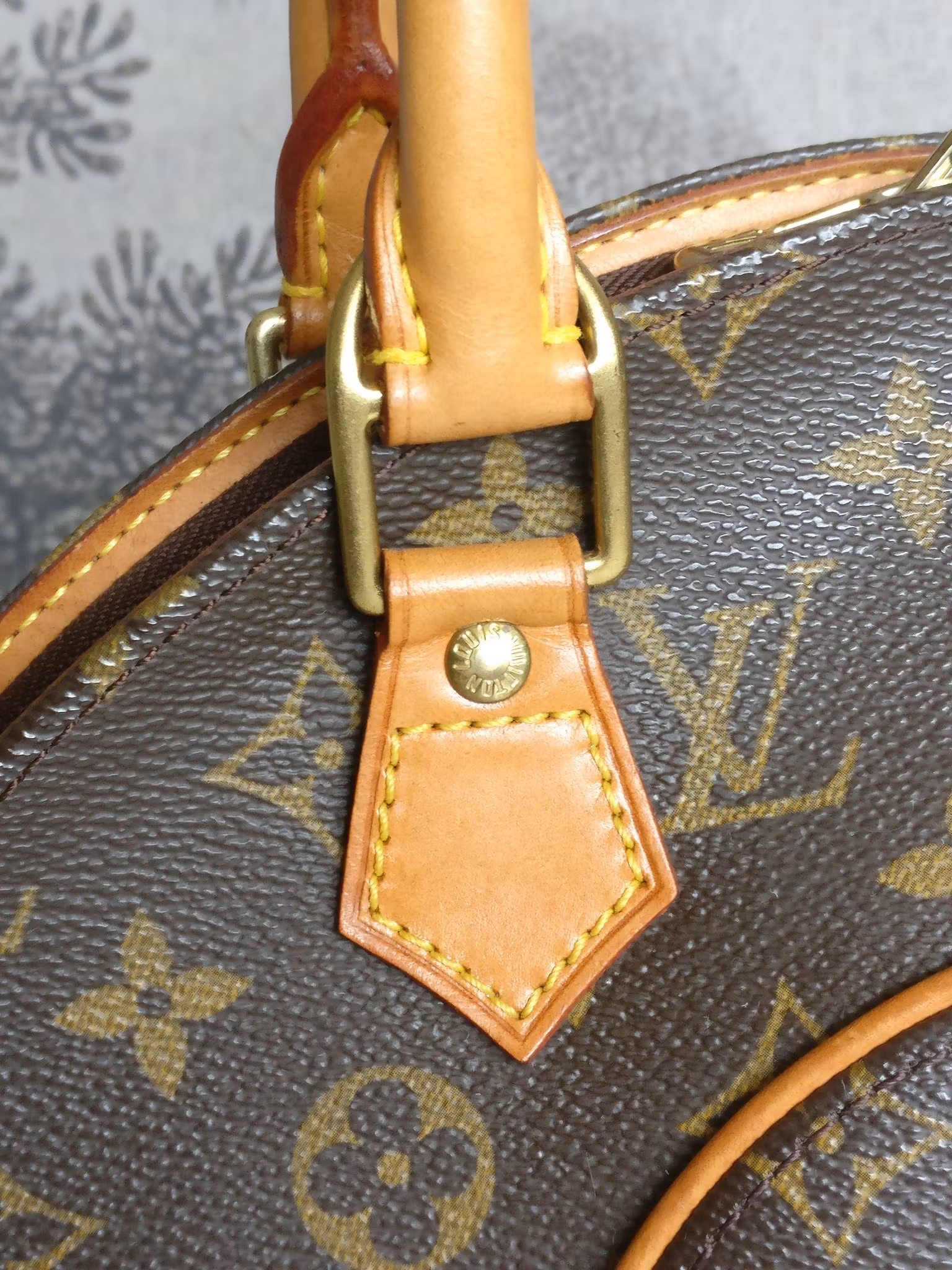 Louis Vuitton Ellipse PM