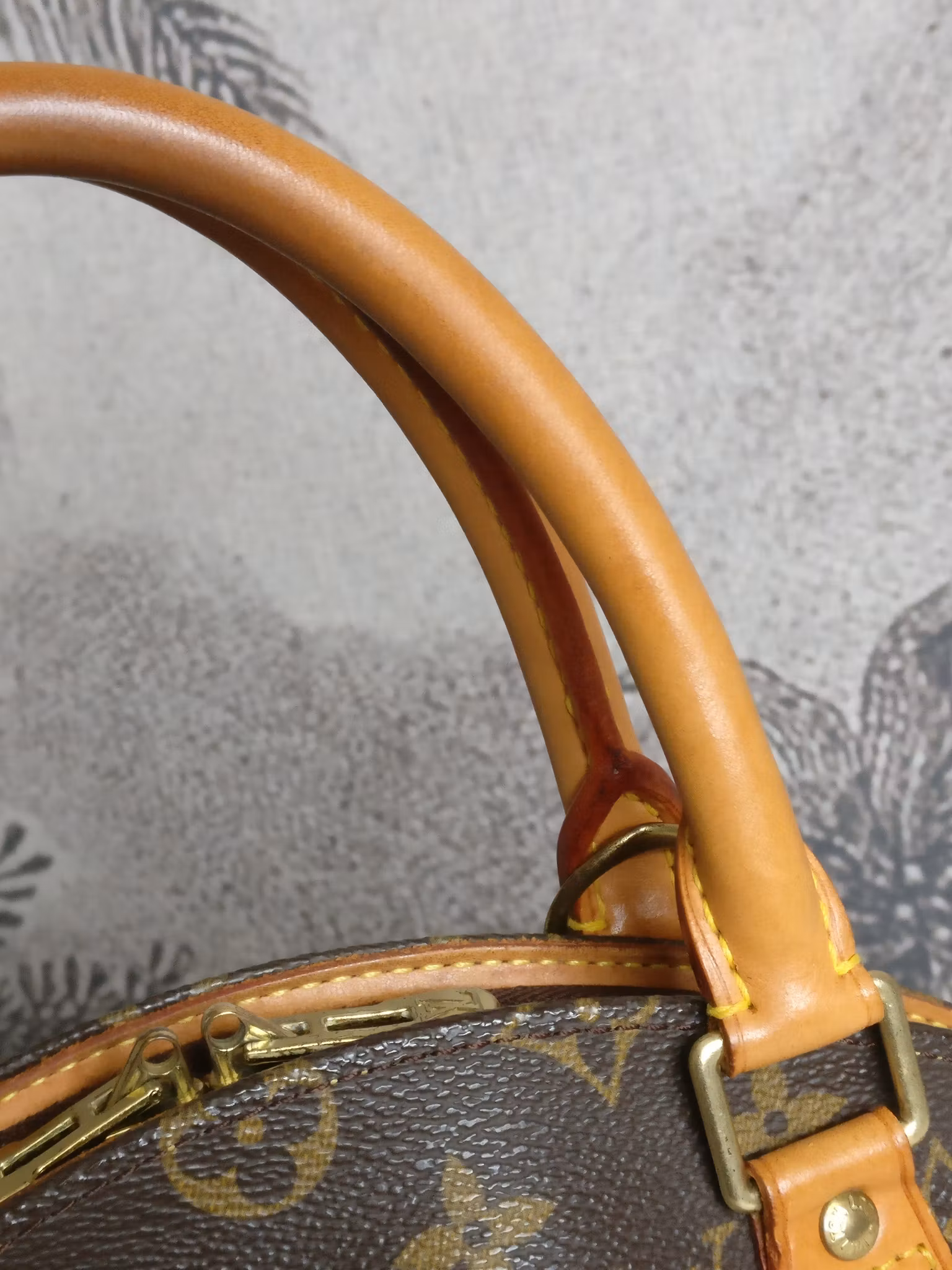 Louis Vuitton Ellipse PM