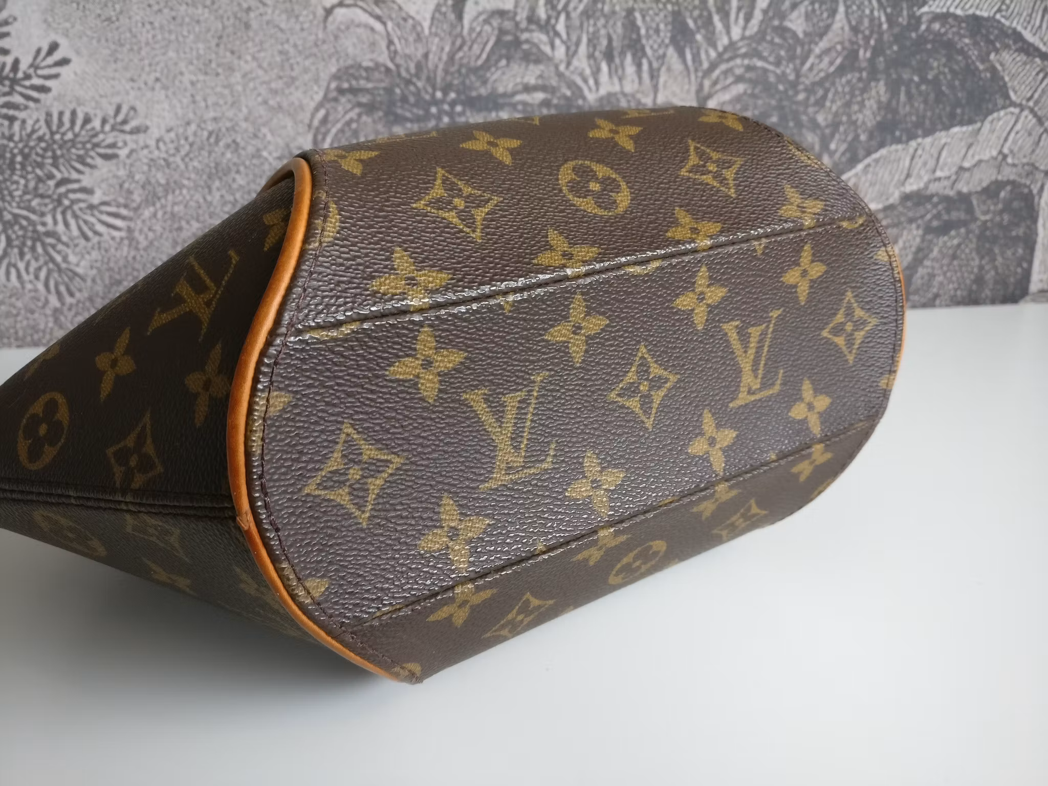 Louis Vuitton Ellipse PM