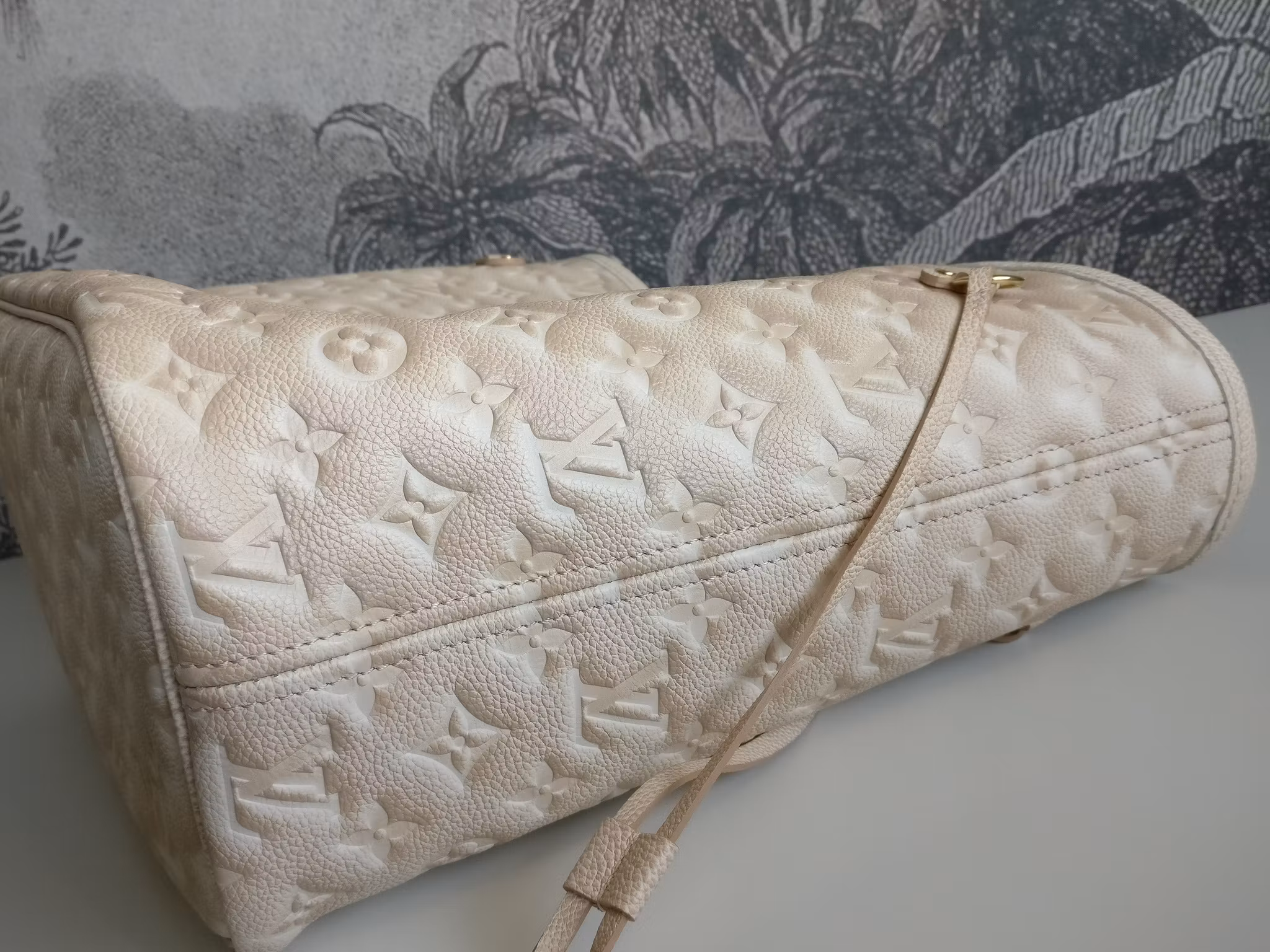 Louis Vuitton Neverfull Stardust empreinte