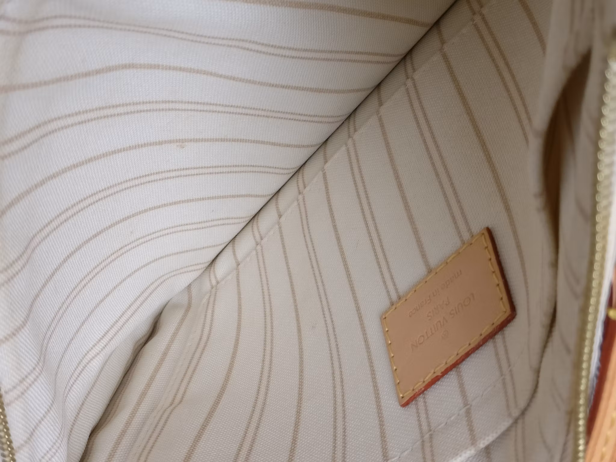 Louis Vuitton Neverfull MM/GM clutch