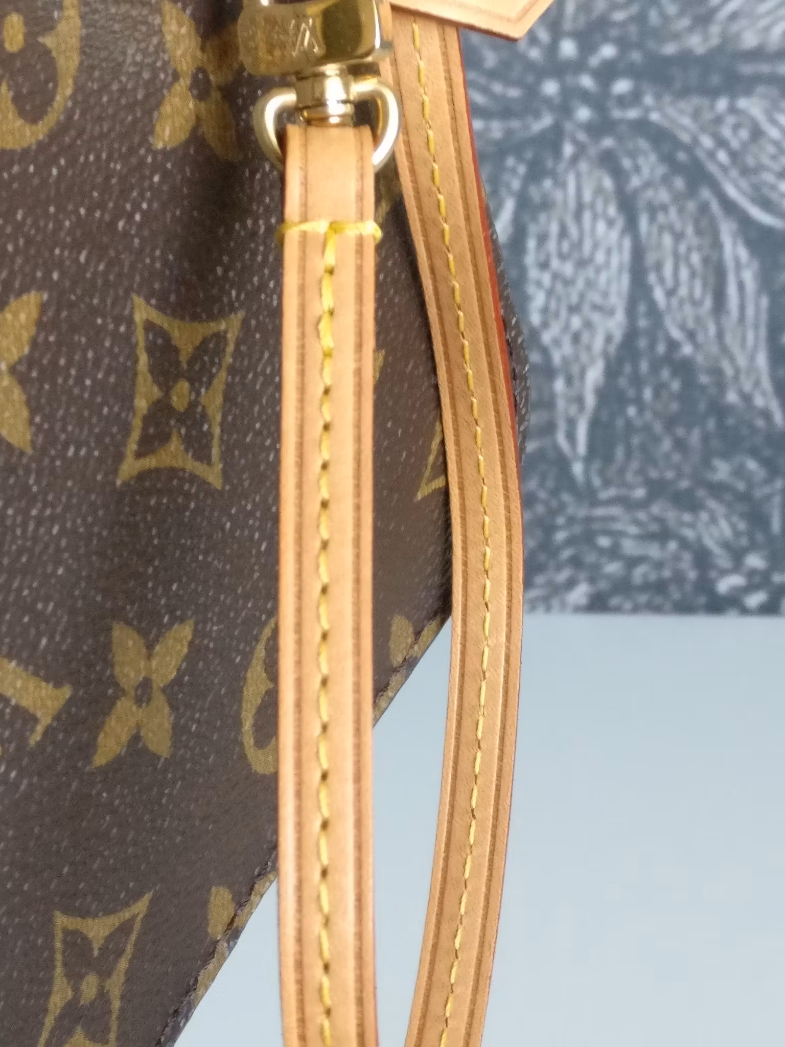 Louis Vuitton Neverfull PM pochette