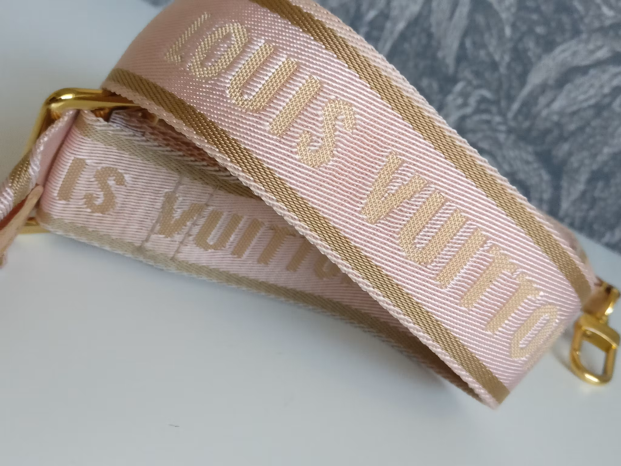 Louis Vuitton Jacquard bandouliere strap pink