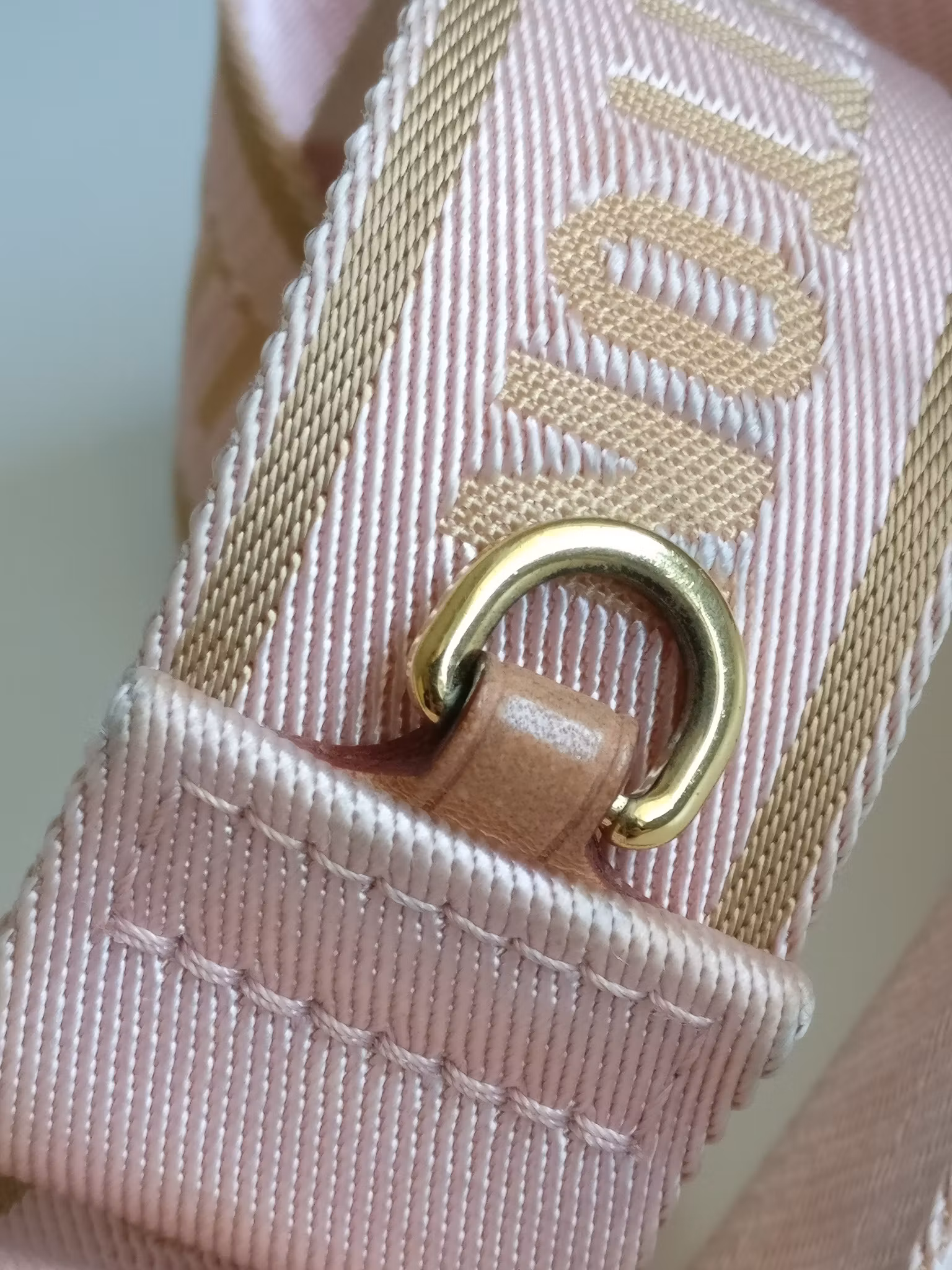 Louis Vuitton Jacquard bandouliere strap pink