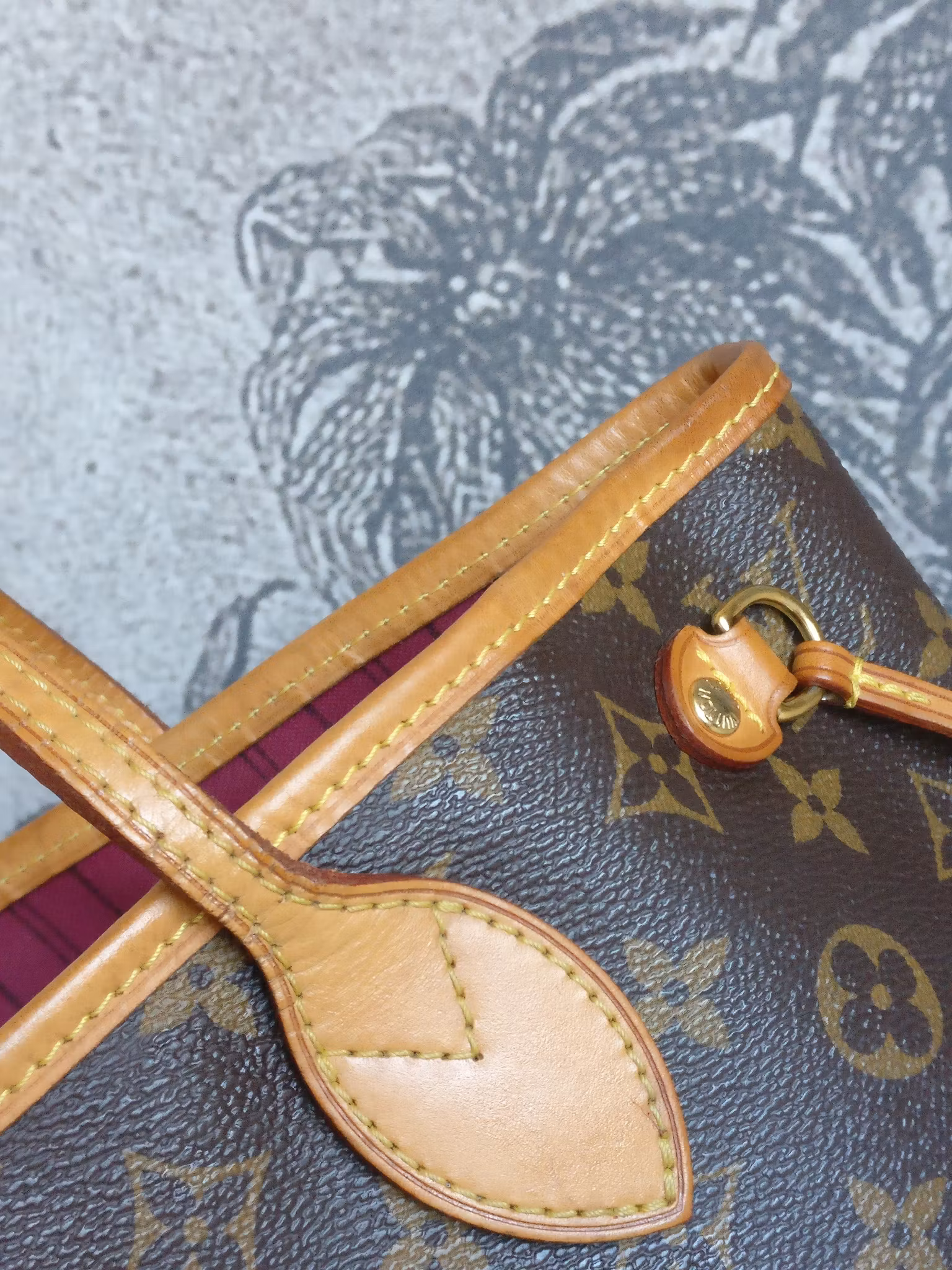 Louis Vuitton Neverfull PM fuchsia