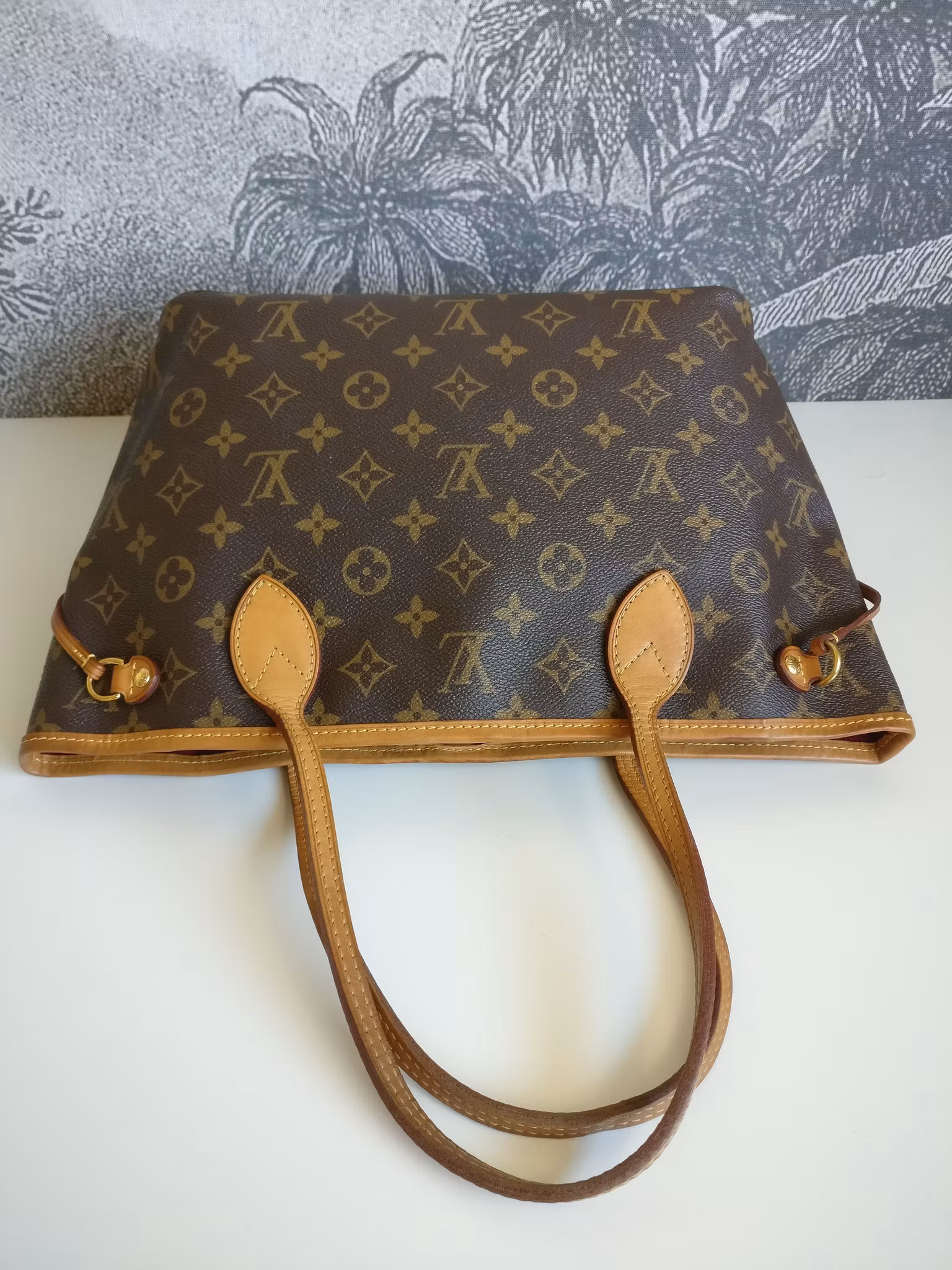 Louis Vuitton Neverfull PM fuchsia
