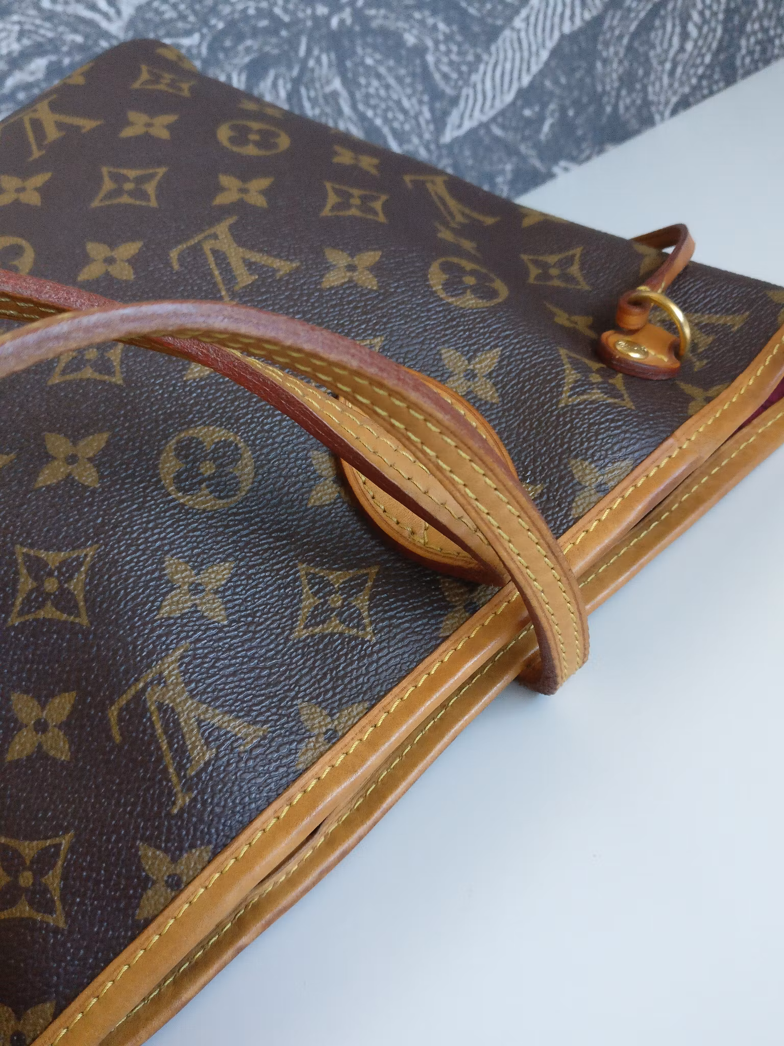 Louis Vuitton Neverfull PM fuchsia