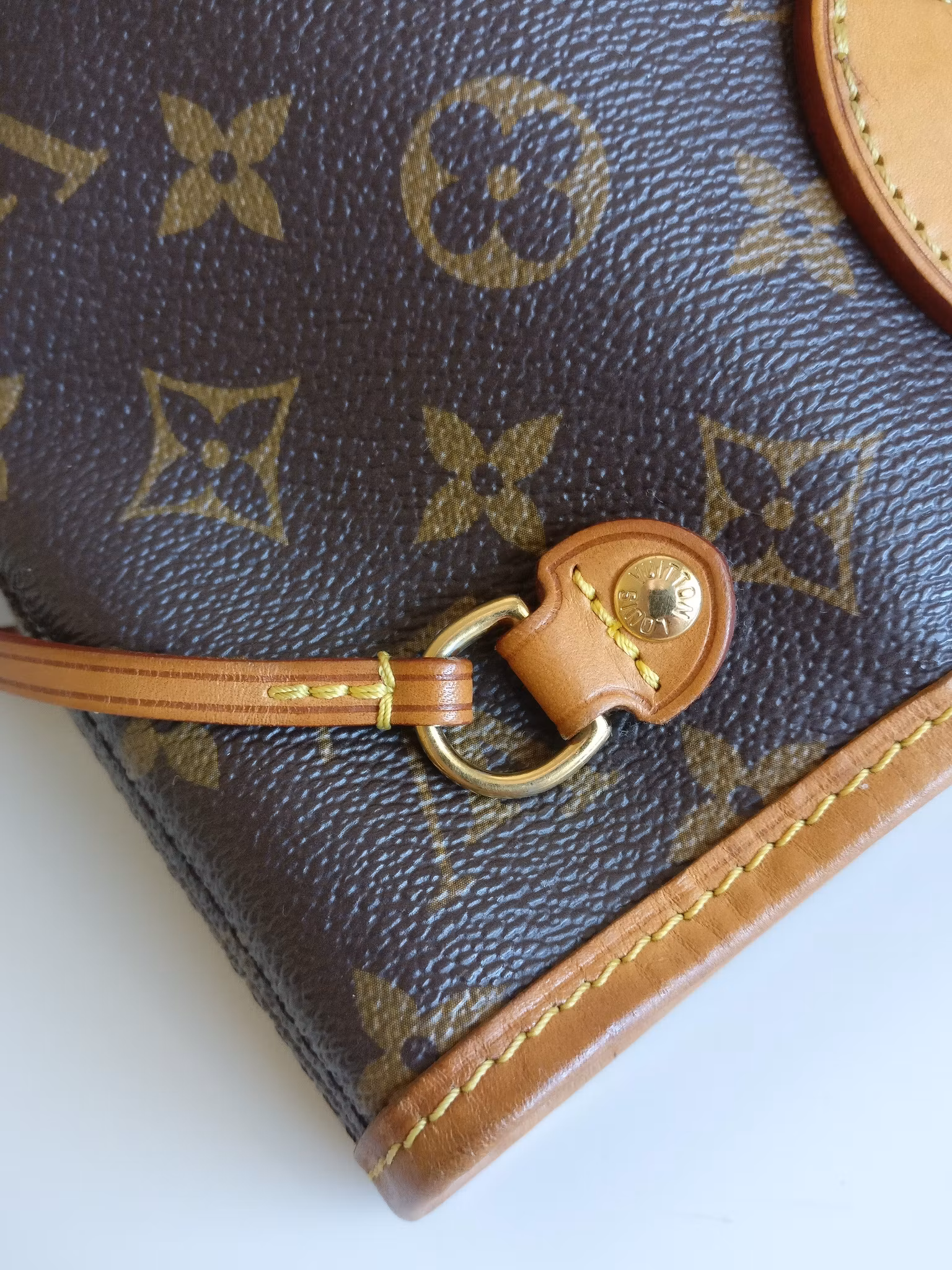 Louis Vuitton Neverfull PM fuchsia