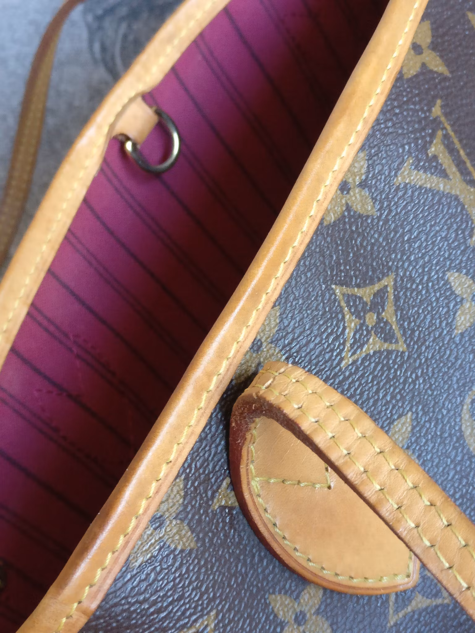 Louis Vuitton Neverfull PM fuchsia