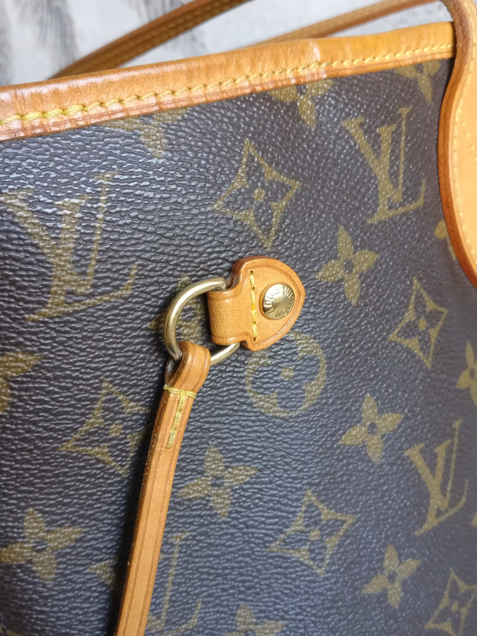 Louis Vuitton Neverfull MM monogram