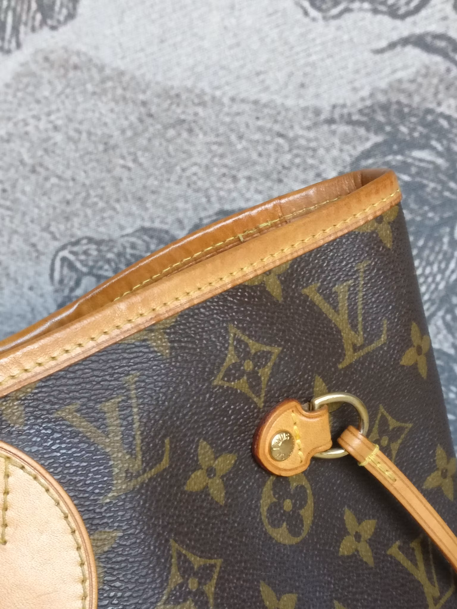 Louis Vuitton Neverfull MM monogram