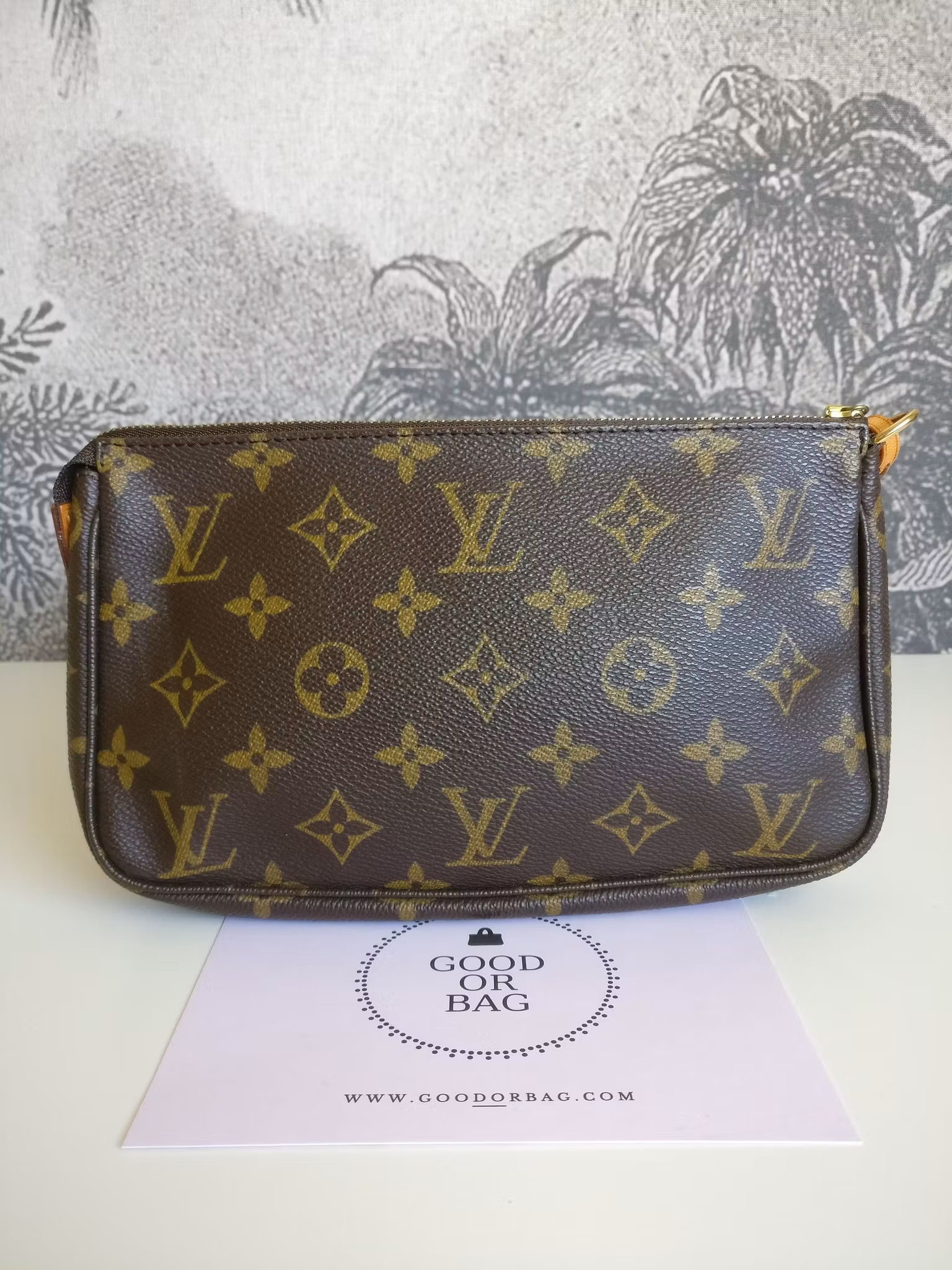 Louis Vuitton Pochette Accessoires