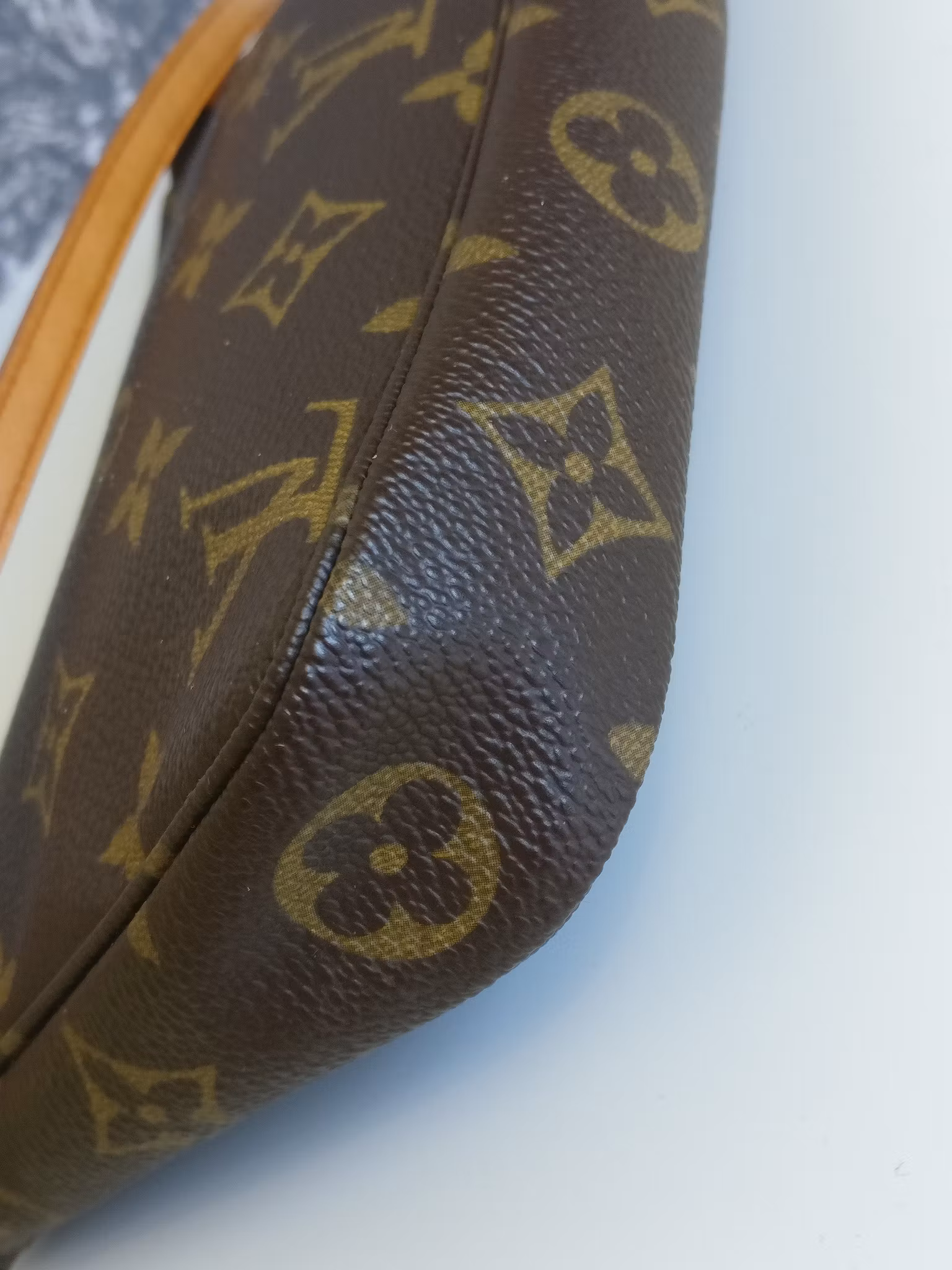 Louis Vuitton Pochette Accessoires
