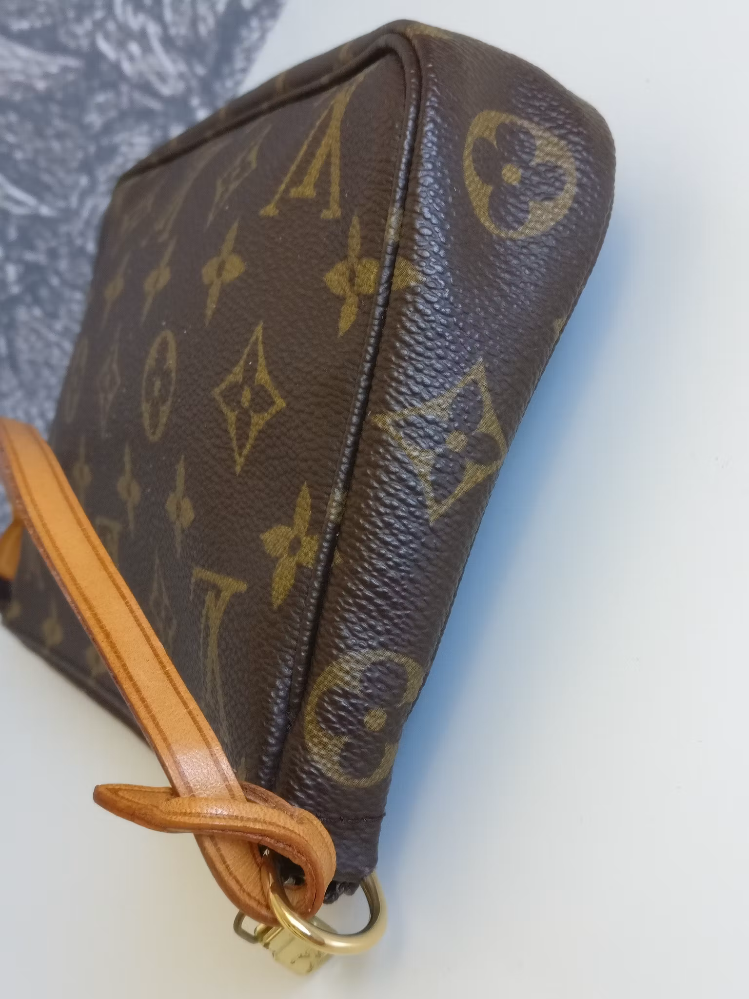 Louis Vuitton Pochette Accessoires