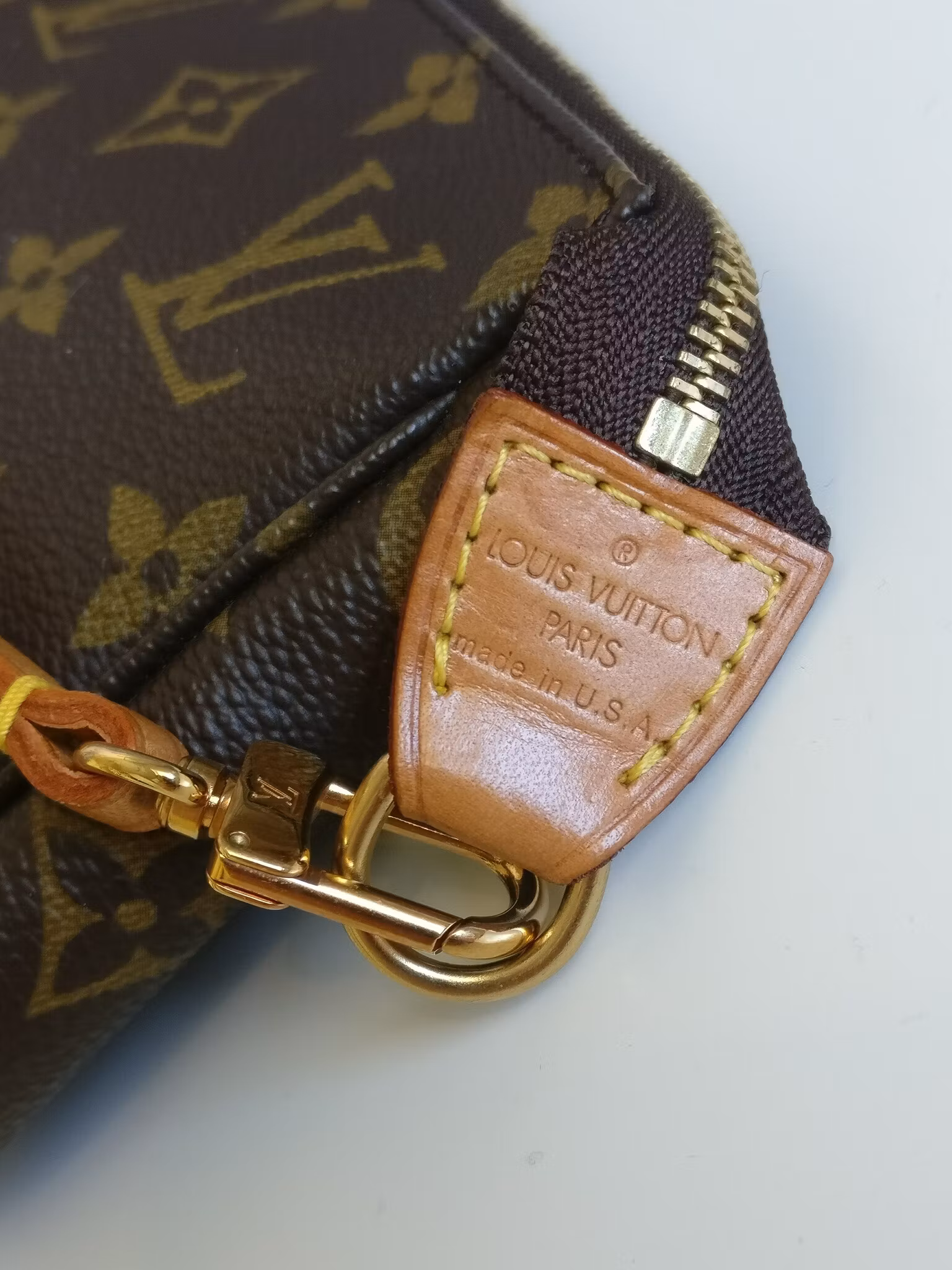 Louis Vuitton Pochette Accessoires