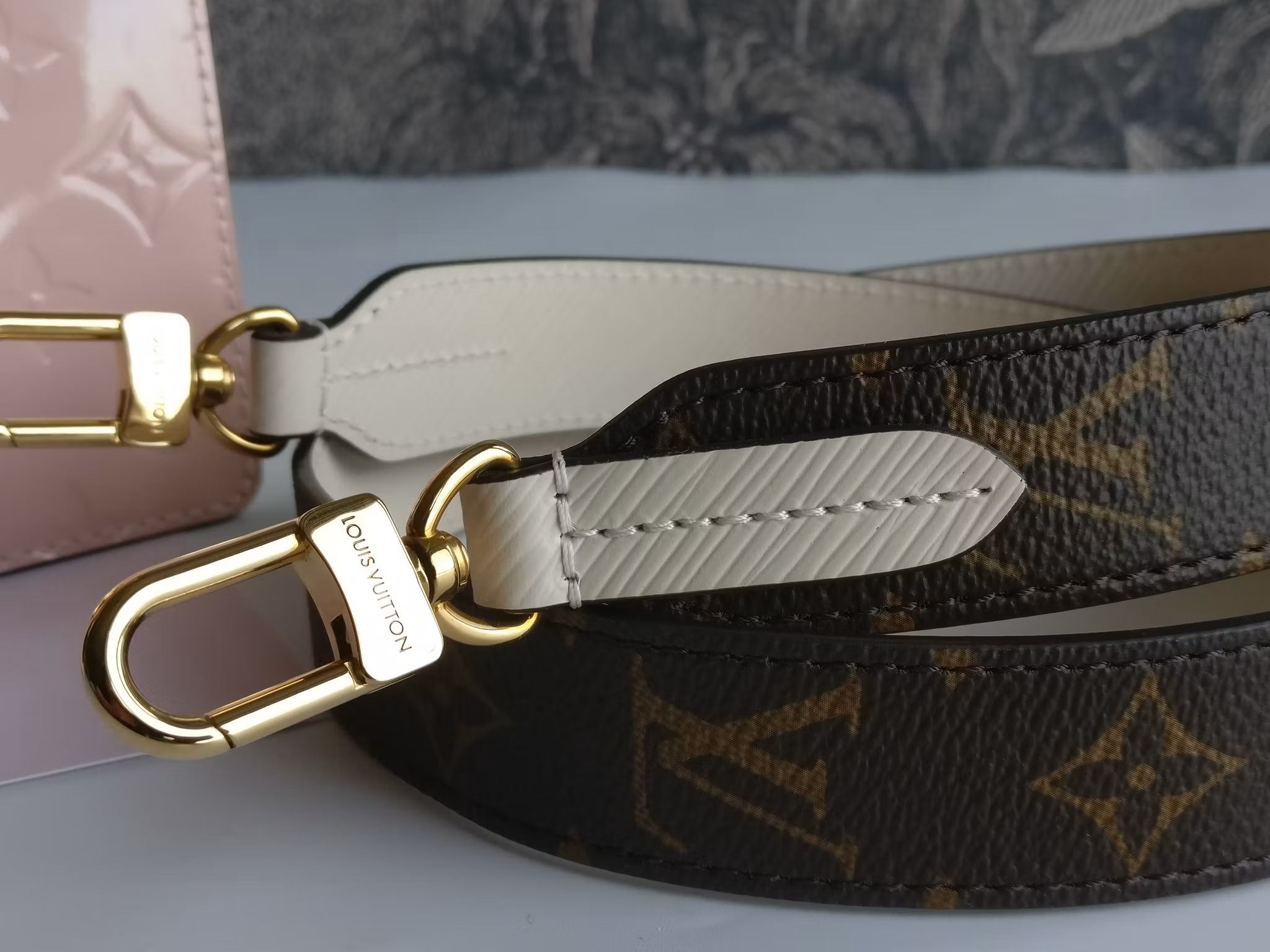 Louis Vuitton Spring Street Vernis NM pink