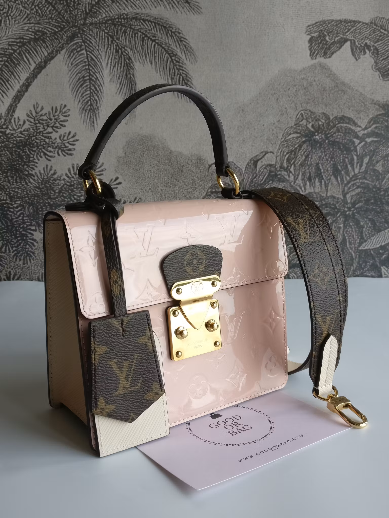Louis Vuitton Spring Street Vernis NM pink