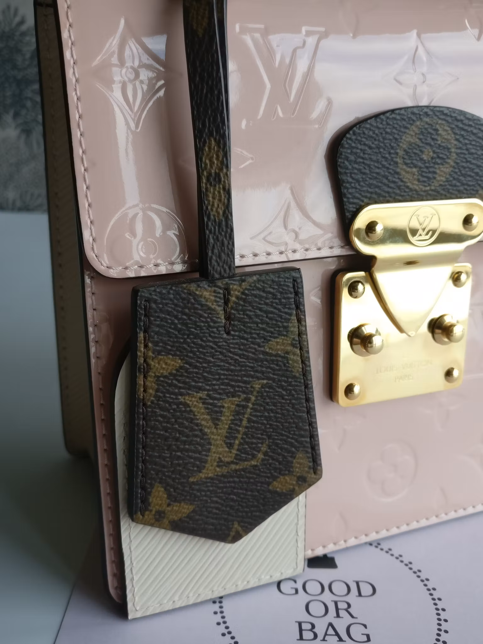 Louis Vuitton Spring Street Vernis NM pink