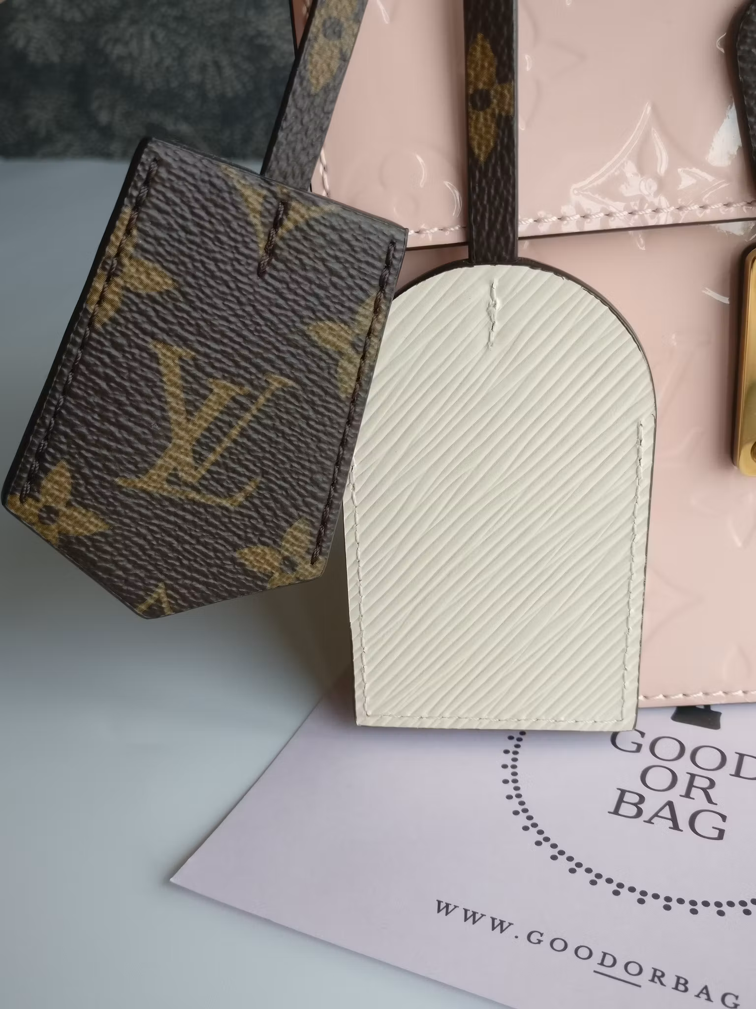Louis Vuitton Spring Street Vernis NM pink