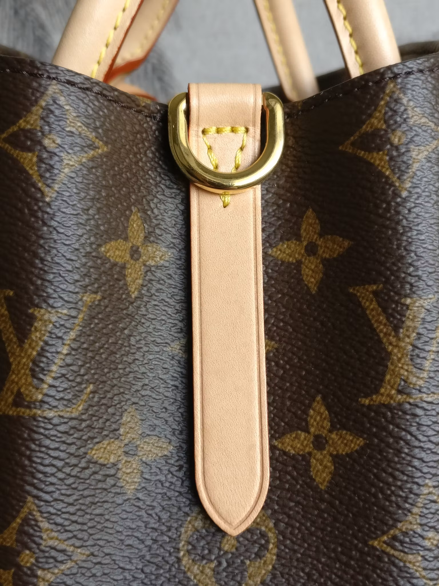 Louis Vuitton Montaigne BB