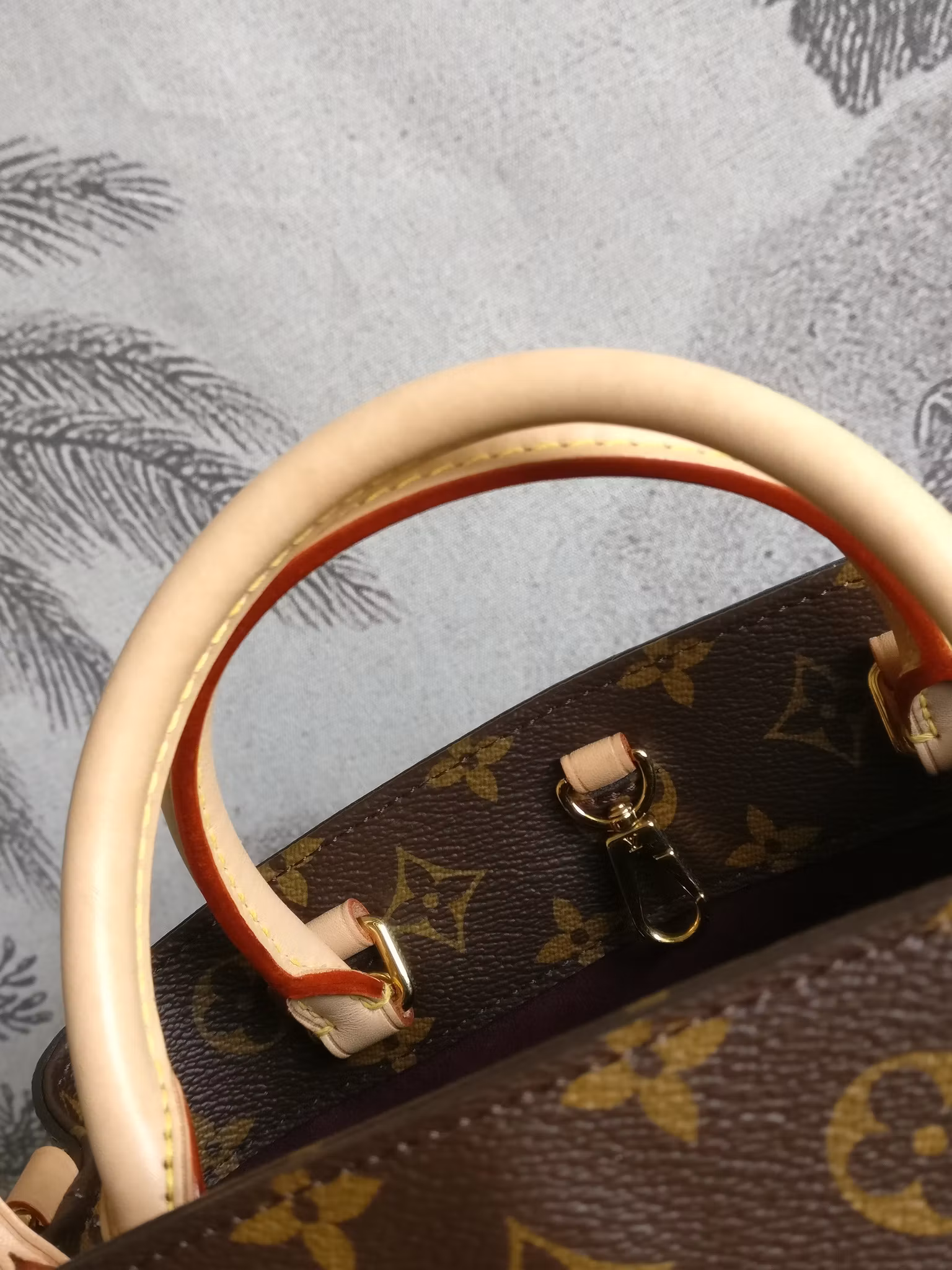 Louis Vuitton Montaigne BB