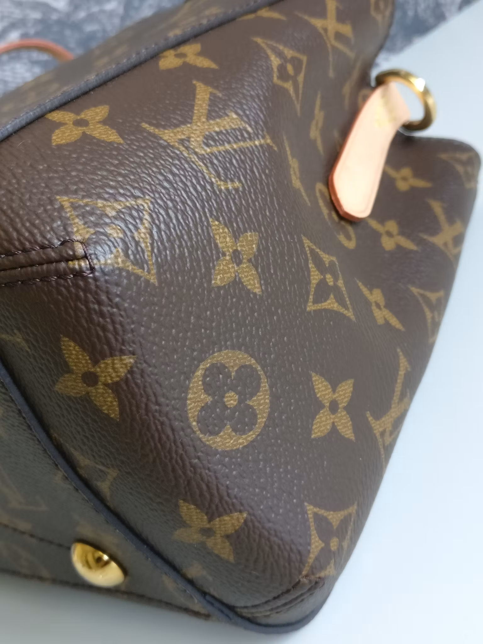 Louis Vuitton Montaigne BB