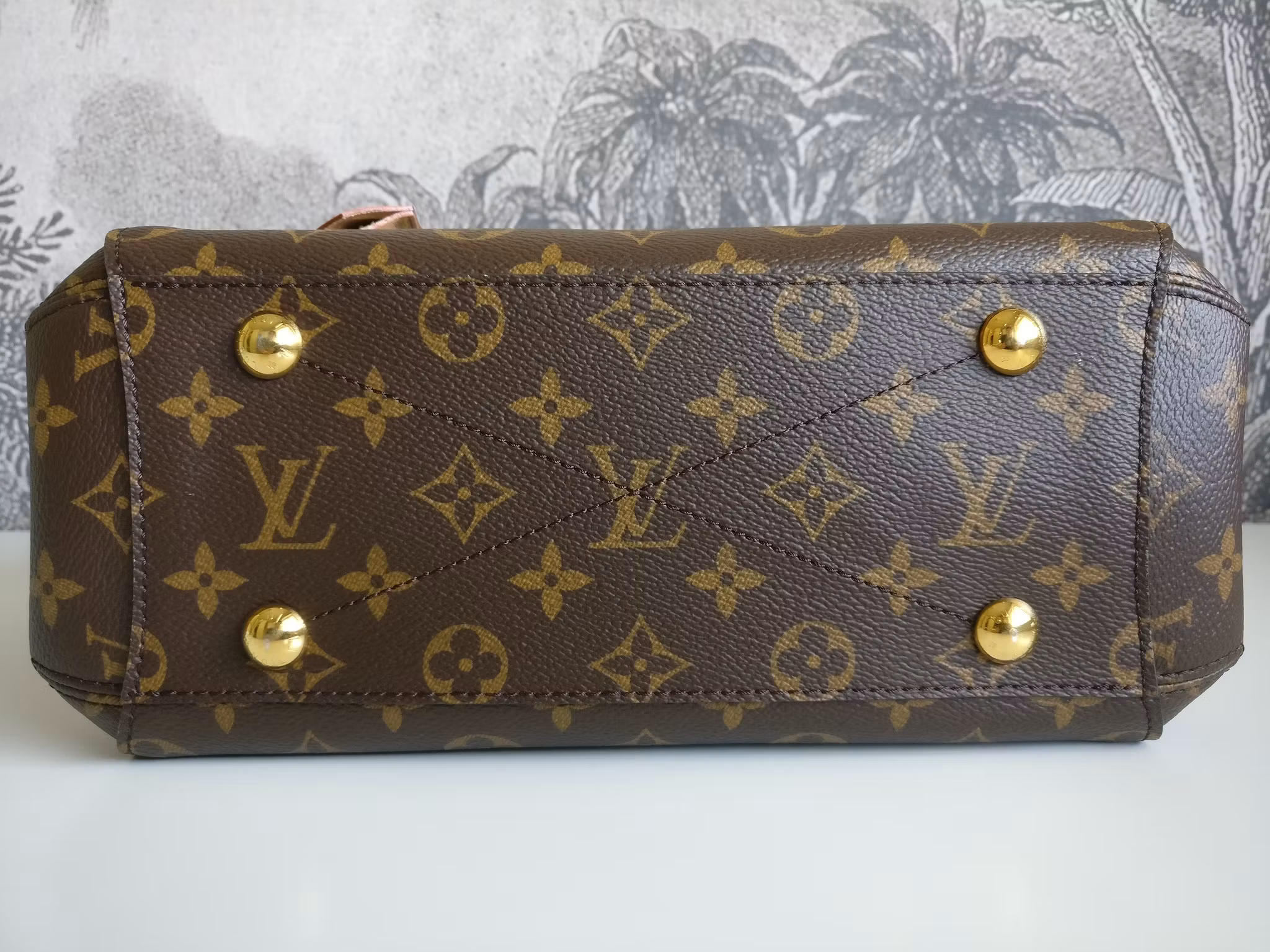 Louis Vuitton Montaigne BB
